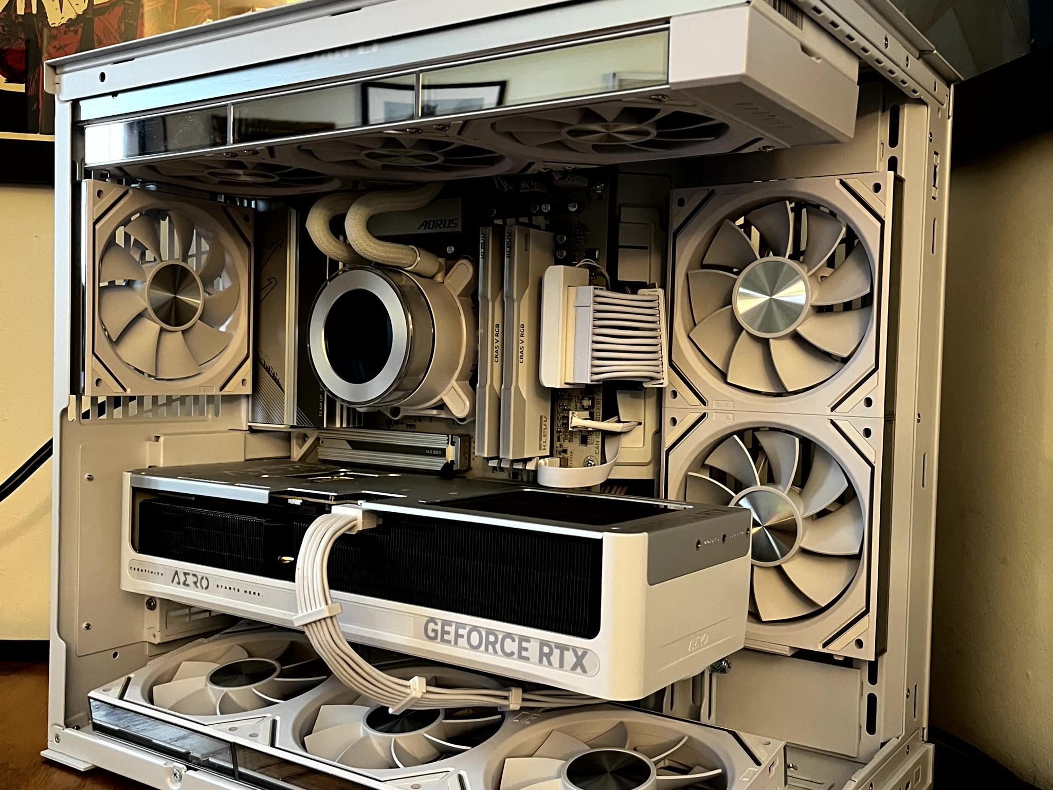 Snow Leopard - RTX 5070 Ti OC | Ryzen 7 9800x3d | 2TB NVME | 32GB @6400 MT/sec | 1000W Gold PSU