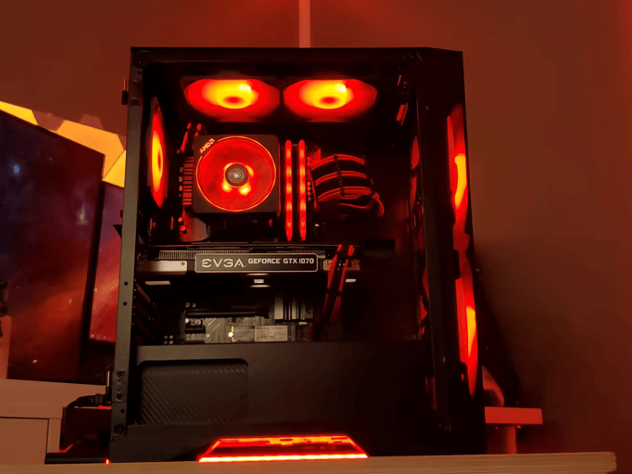 Crimson | GTX 1070 - Ryzen 5 3600XT Gaming PC