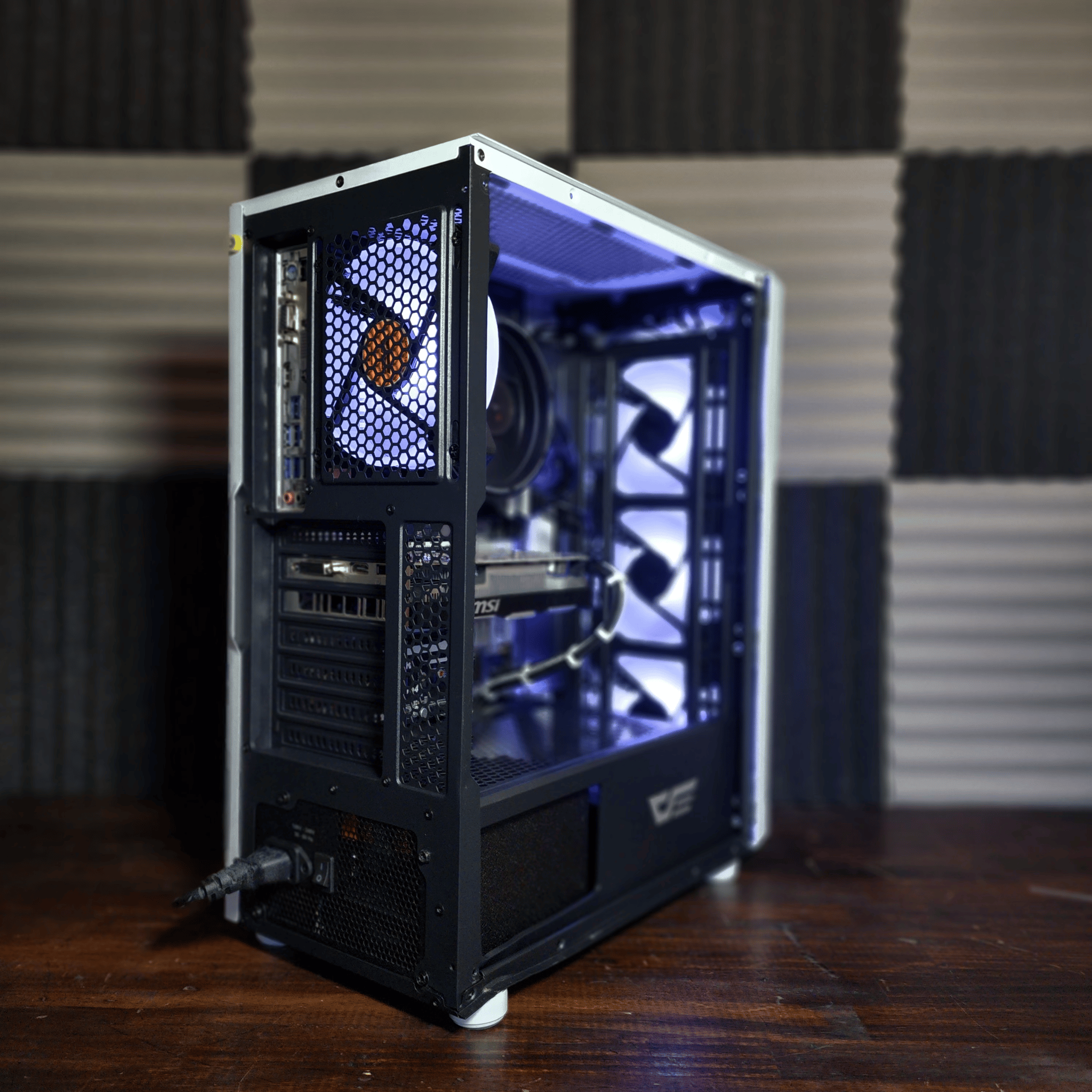 ⚫️💀⚫️ AMD Ryzen 3 1200AF 4-Core //  MSI GeForce GTX 1650 4GB // TCreate 16GB 2666MHz*
