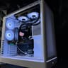 White Ocean – Ryzen 7 7700X / RX 9060XT  Gaming PC