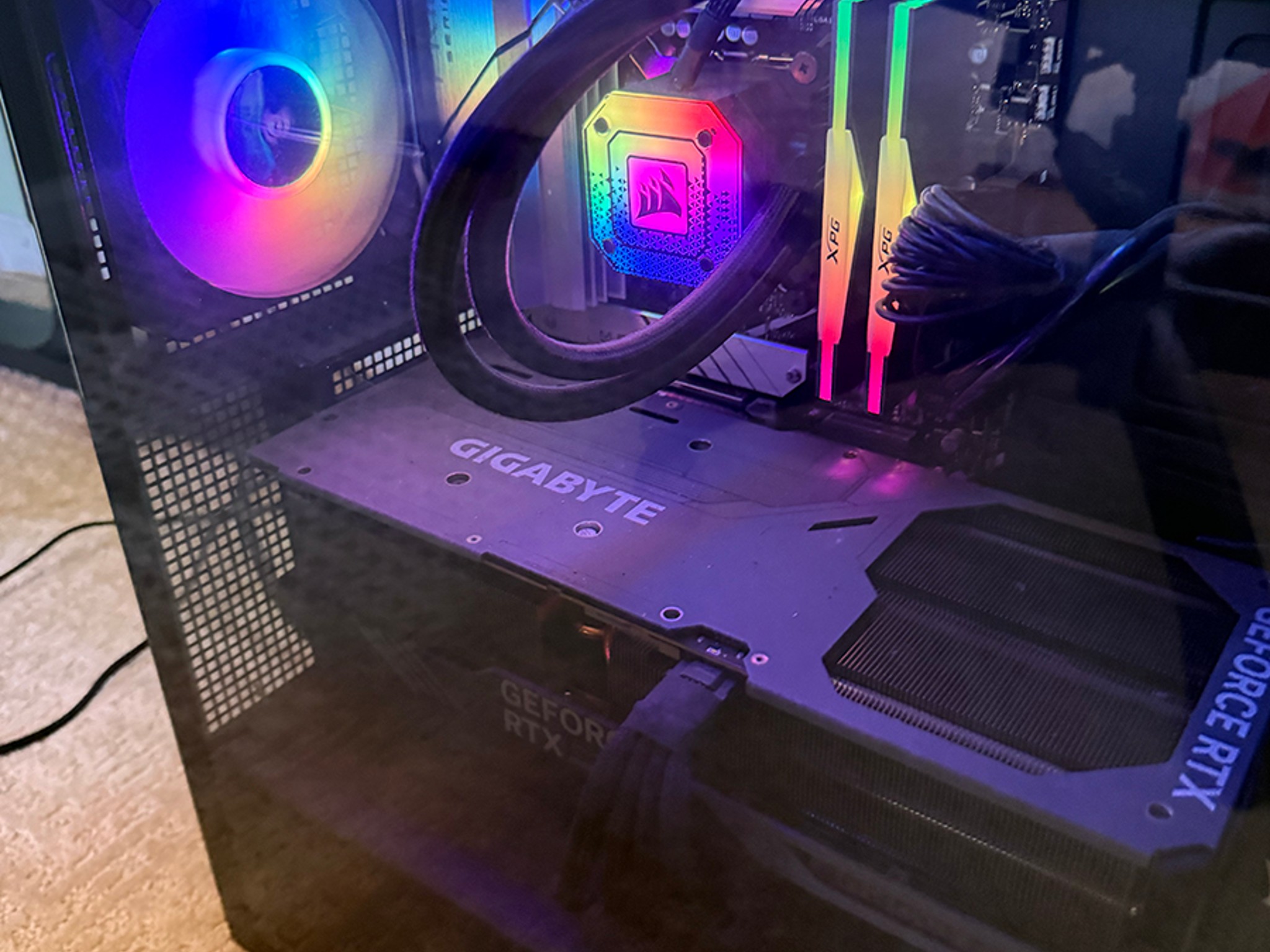 Gaming PC - RTX 4090, i7-13700KF, 32GB RAM, 2TB NVMe SSD