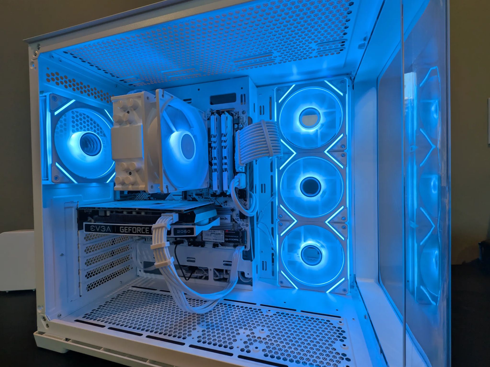EVGA RTX 2060 Gaming PC | Ryzen 5 3500| 16GB RAM | WIFI + BT | WIN 11 |