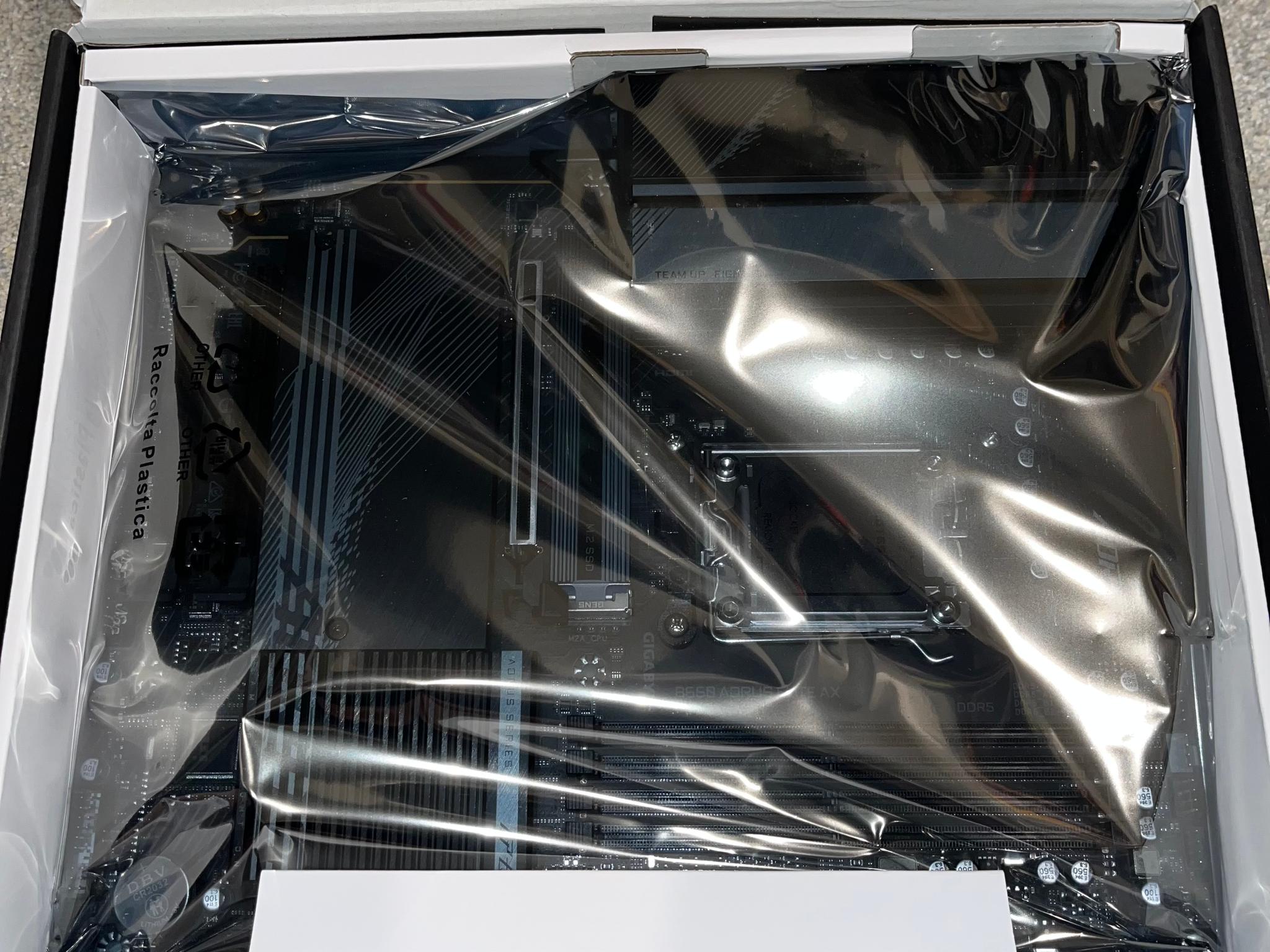 GIGABYTE B650 AORUS ELITE AX - Image 3
