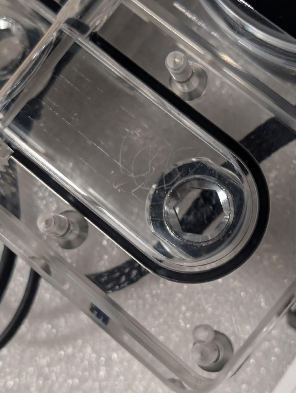 Alphacool Core Distro Plate 240 Right with VPP Pump (15478)