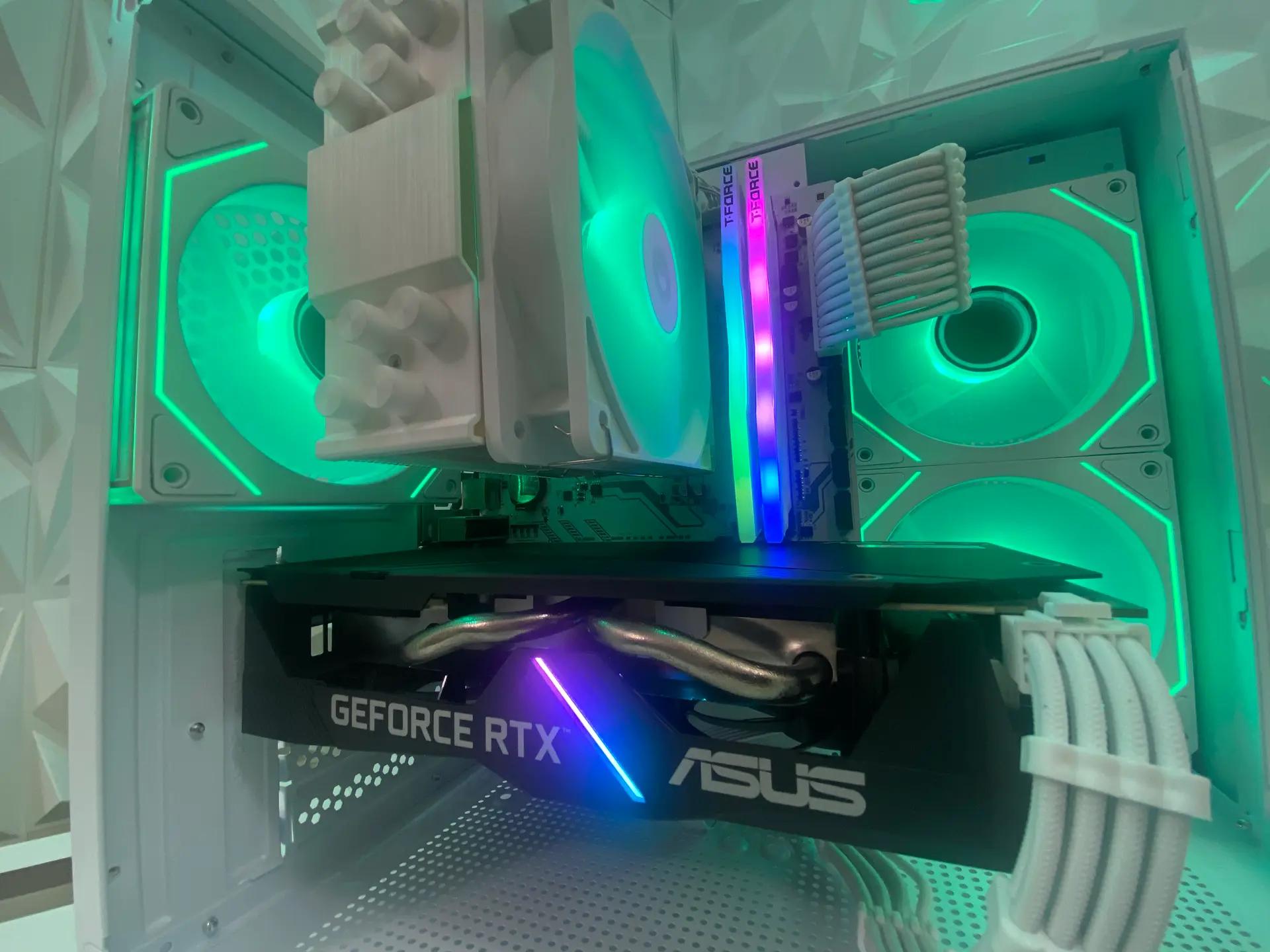 🎅🎅 White Elite Build – Ryzen 5 3600 + RTX 2060 | 1080p/1440p High FPS Ready