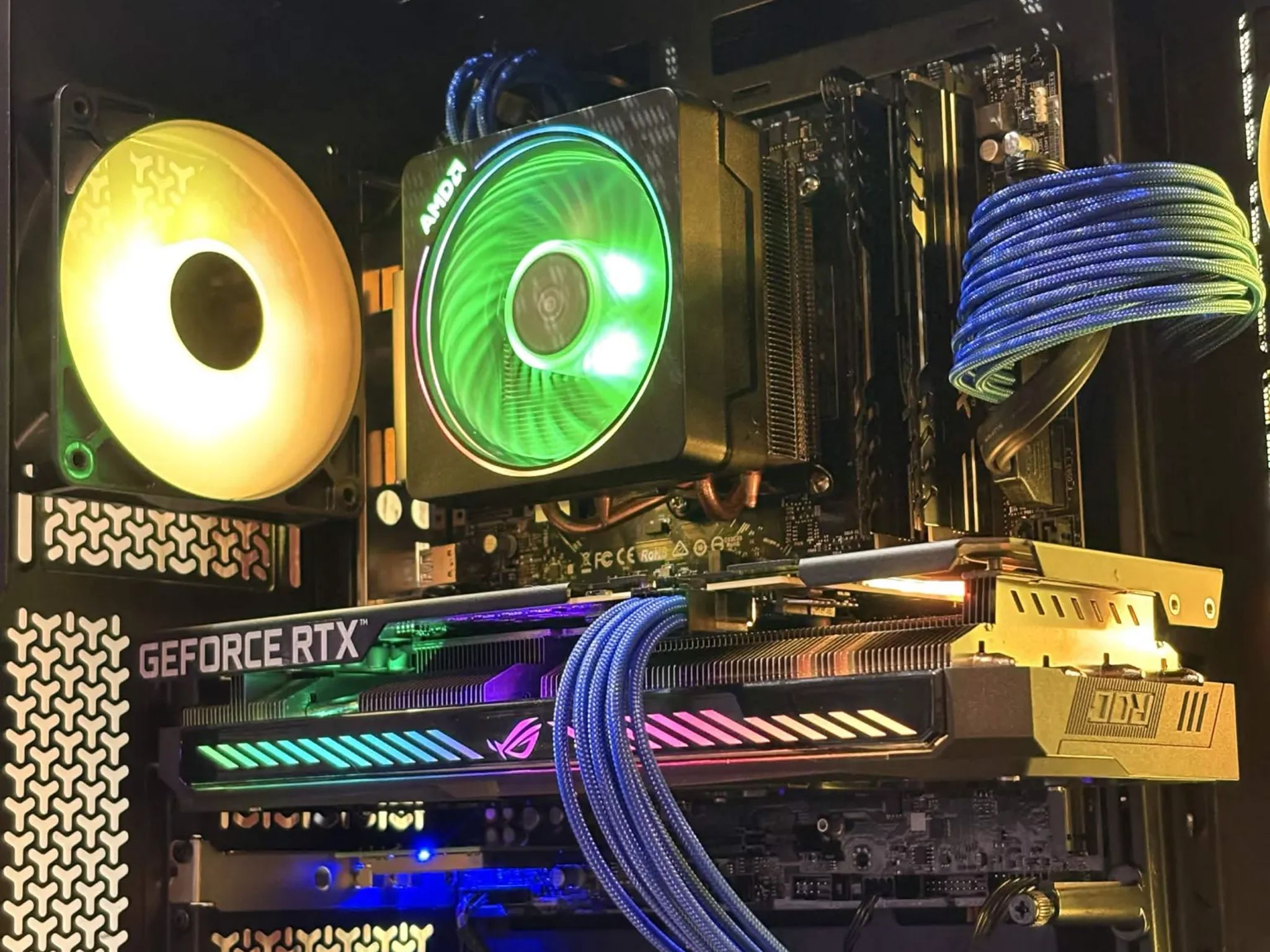 Black Cat Customs  - Ryzen 5 3600 / 3050 8GB / 16GB RAM / 256GB SSD + 1TB HDD
