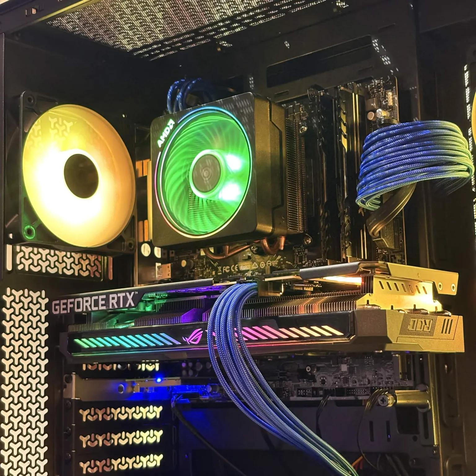 Black Cat Customs  - Ryzen 5 3600 / 3050 8GB / 16GB RAM / 256GB SSD + 1TB HDD