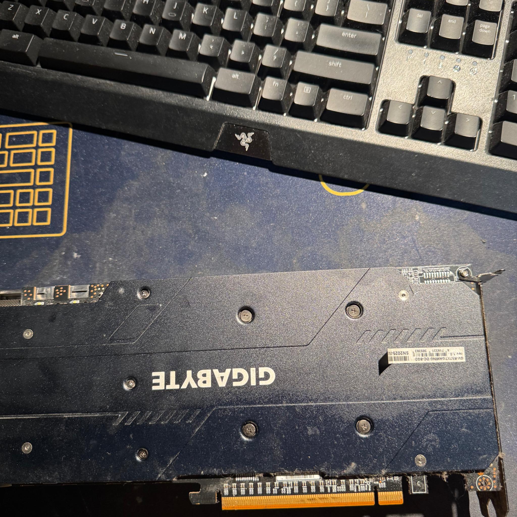 AMD RX 5700 xt 8 gb gigabyte