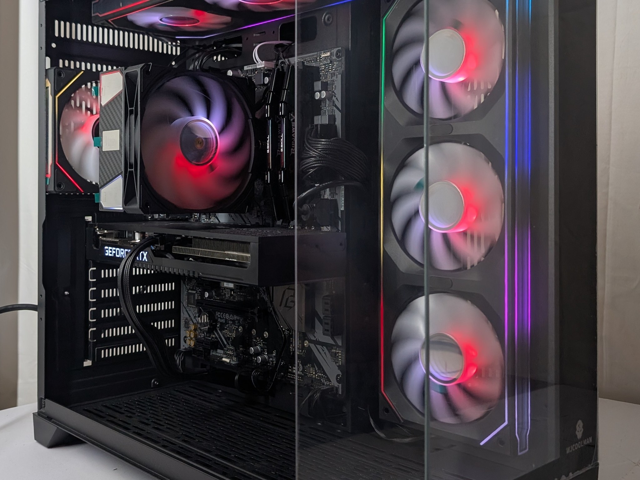 RTX 3070 | RYZEN  5 3600 | 32GB DDR4 | 1TB NVME | 750W PSU