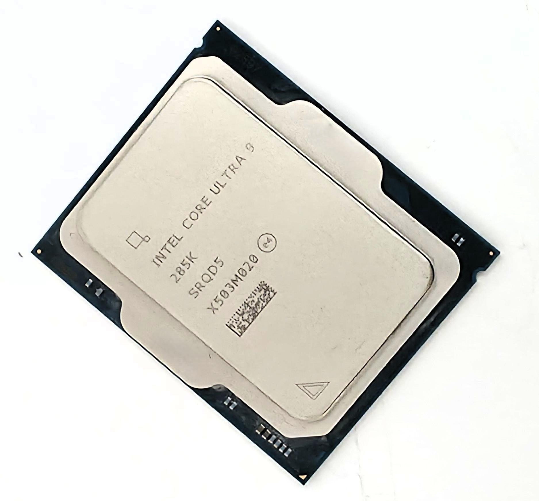 Intel Core Ultra 9 285K with Retail Box. Used once.
