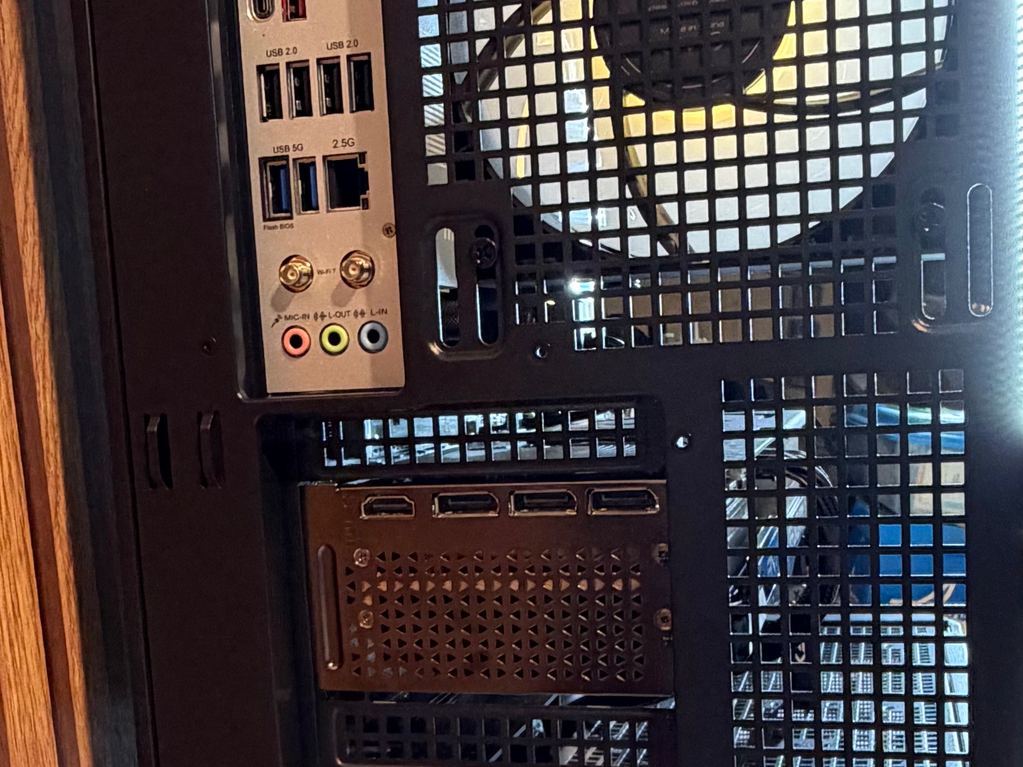 RTX 5070 TI 16GB | RYZEN 5 9600X | 360MM AIO | 1TB SSD | 750W