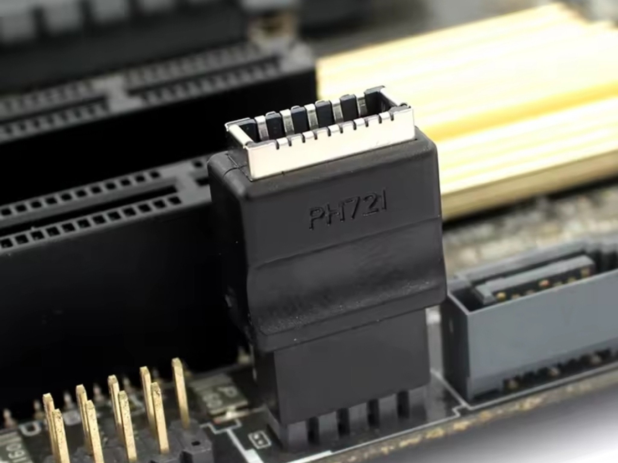 USB Type-C Motherboard Adapter