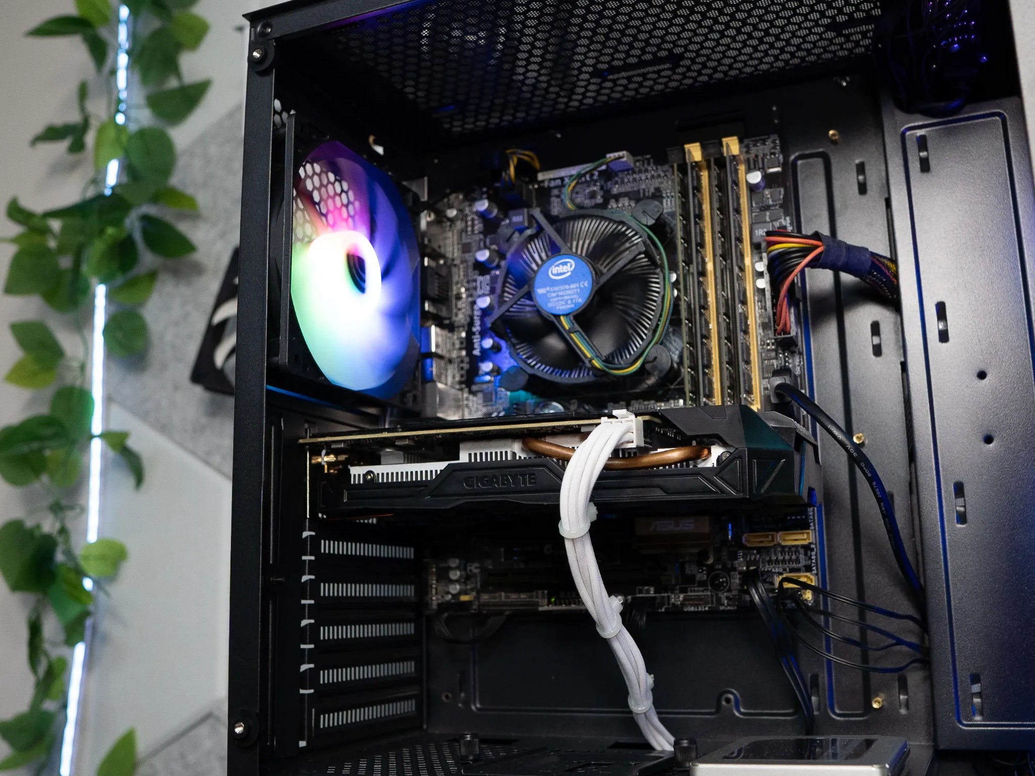 🍬🌠 BUDGET - BO6 Ready GAMING PC | GIGABYTE GTX 1060 3GB | INTEL i7 4790 | 32GB RAM | 1TB SSD |