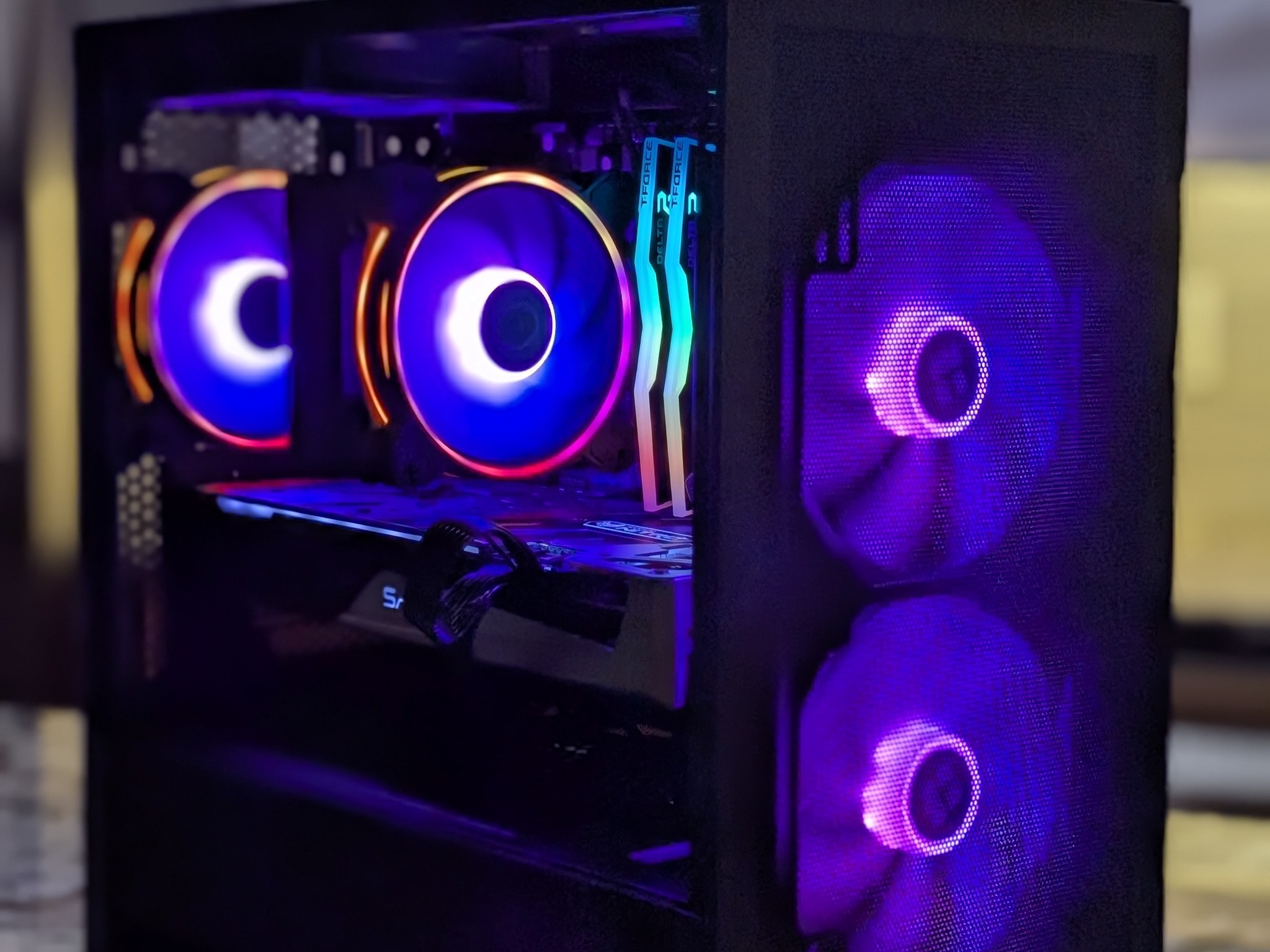 RX 5700 XT | RYZEN 5 3600 | 16GB