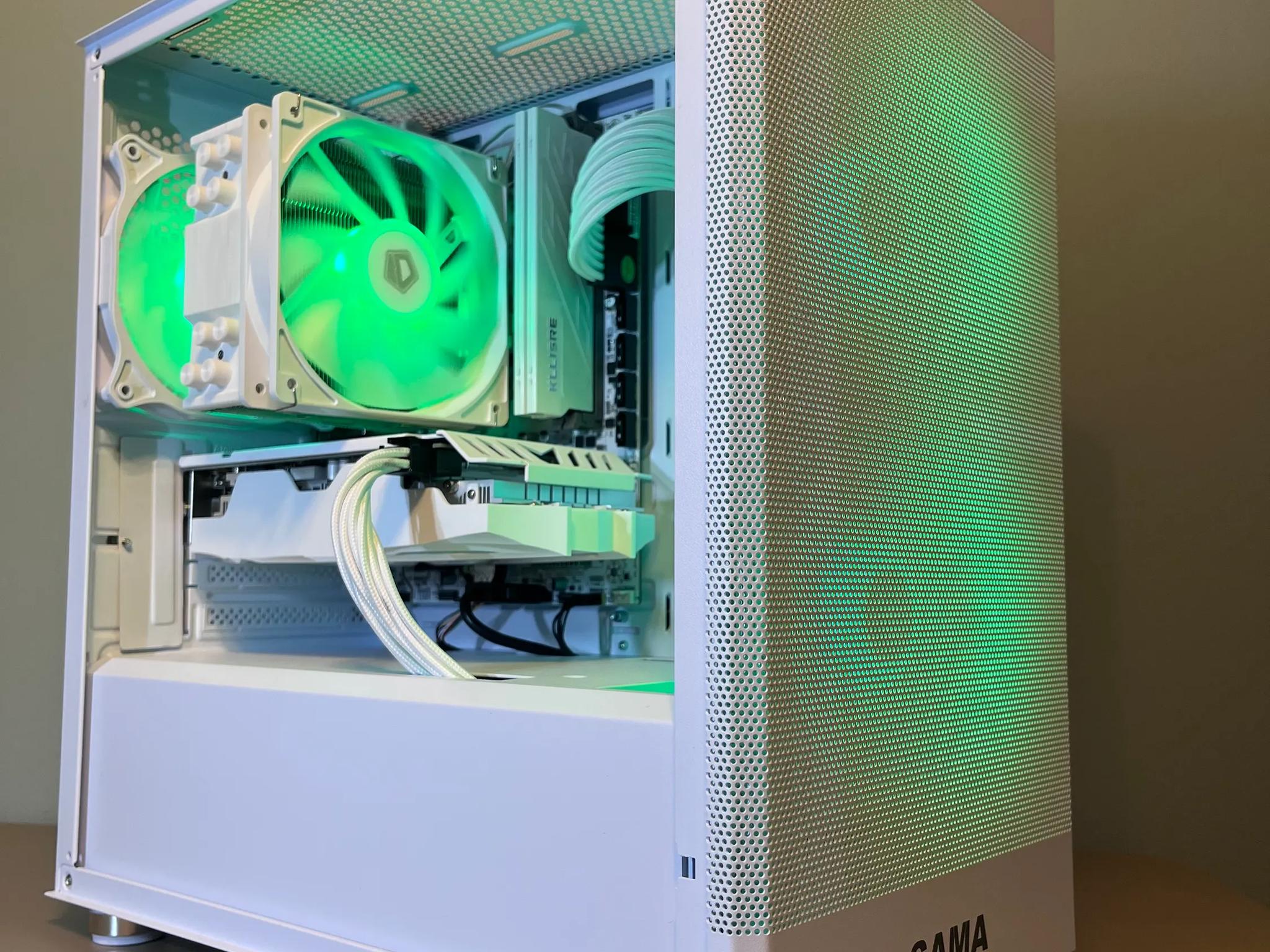 ⚪⚪ White Gaming PC⚪AMD RX 5500 XT 8GB⚪Ryzen 3 3100⚪16GB DDR4⚪500GB NVME