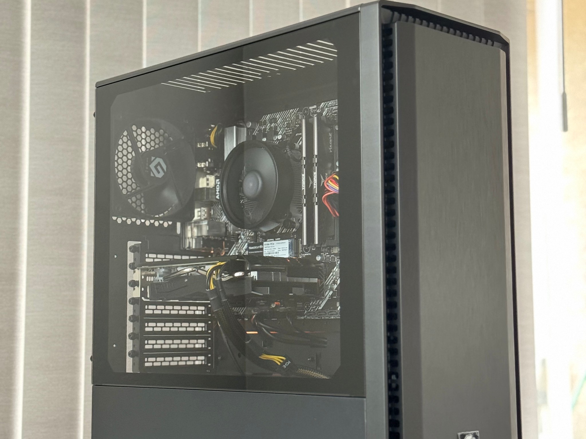 1080p new rebuilt gaming pcRyzen 5 5000 / Radeon RX 580 / 1tb ssd / 16 Gb ddr4