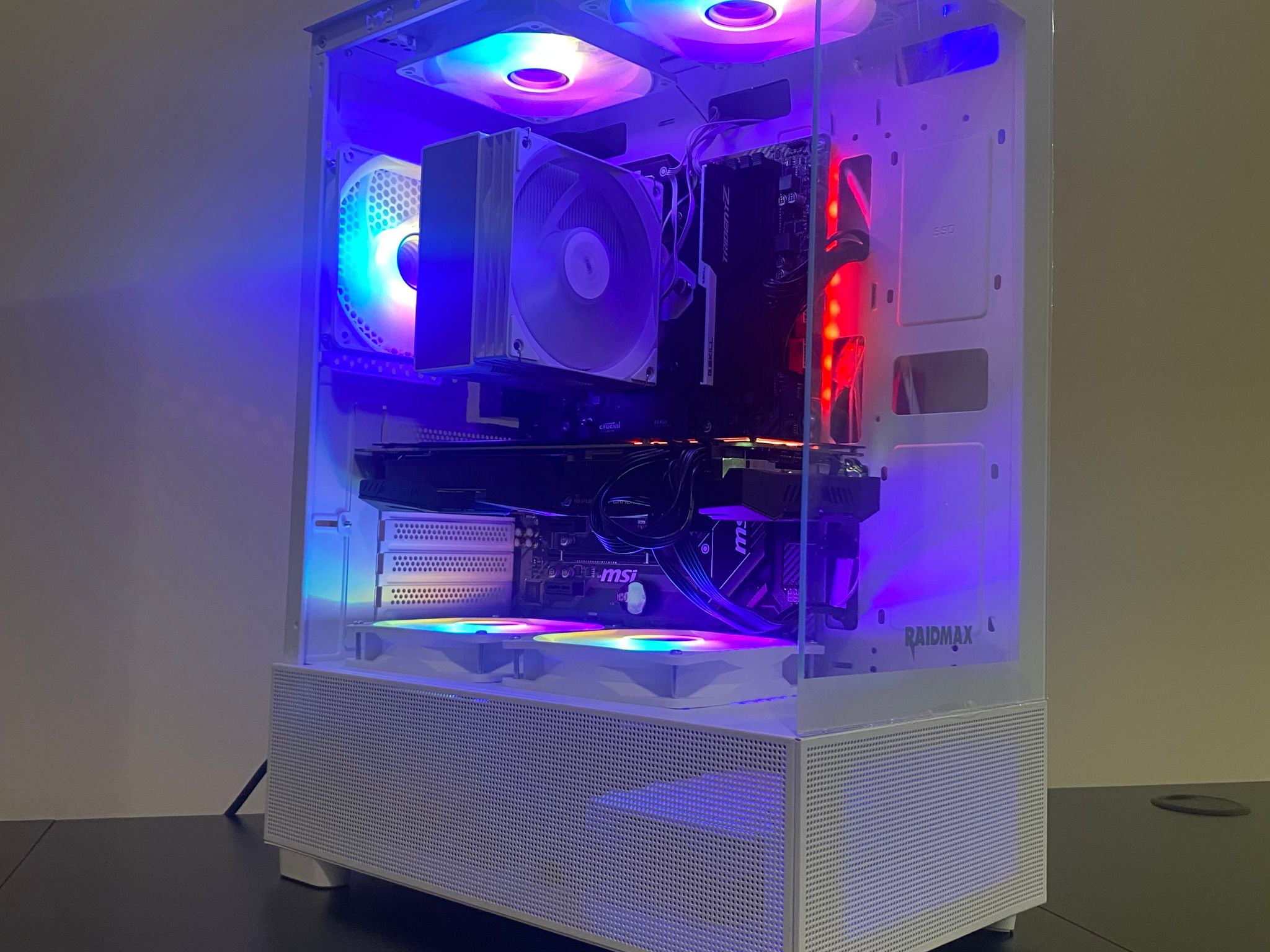 White RGB Gaming PC | Ryzen 5 3600 | GTX 1080 8GB | 16GB DDR4 | 500GB M.2 SSD