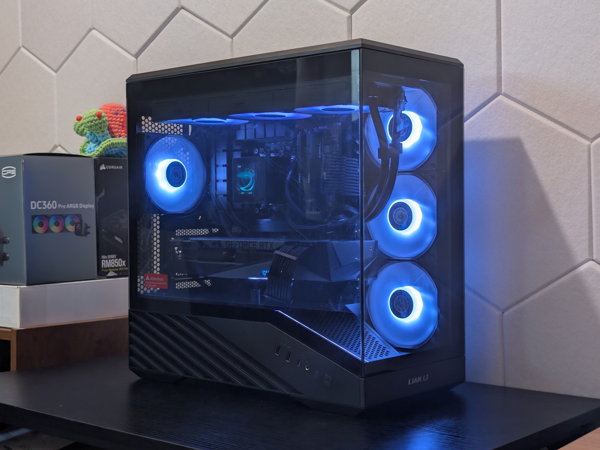 🐦‍⬛🔥1440p Gaming Beast | RTX 3080Ti | Ryzen 7 7700X | 2TB SSD | 32GB RAM | WiFi 6 & Bluetooth🔥🐦‍⬛