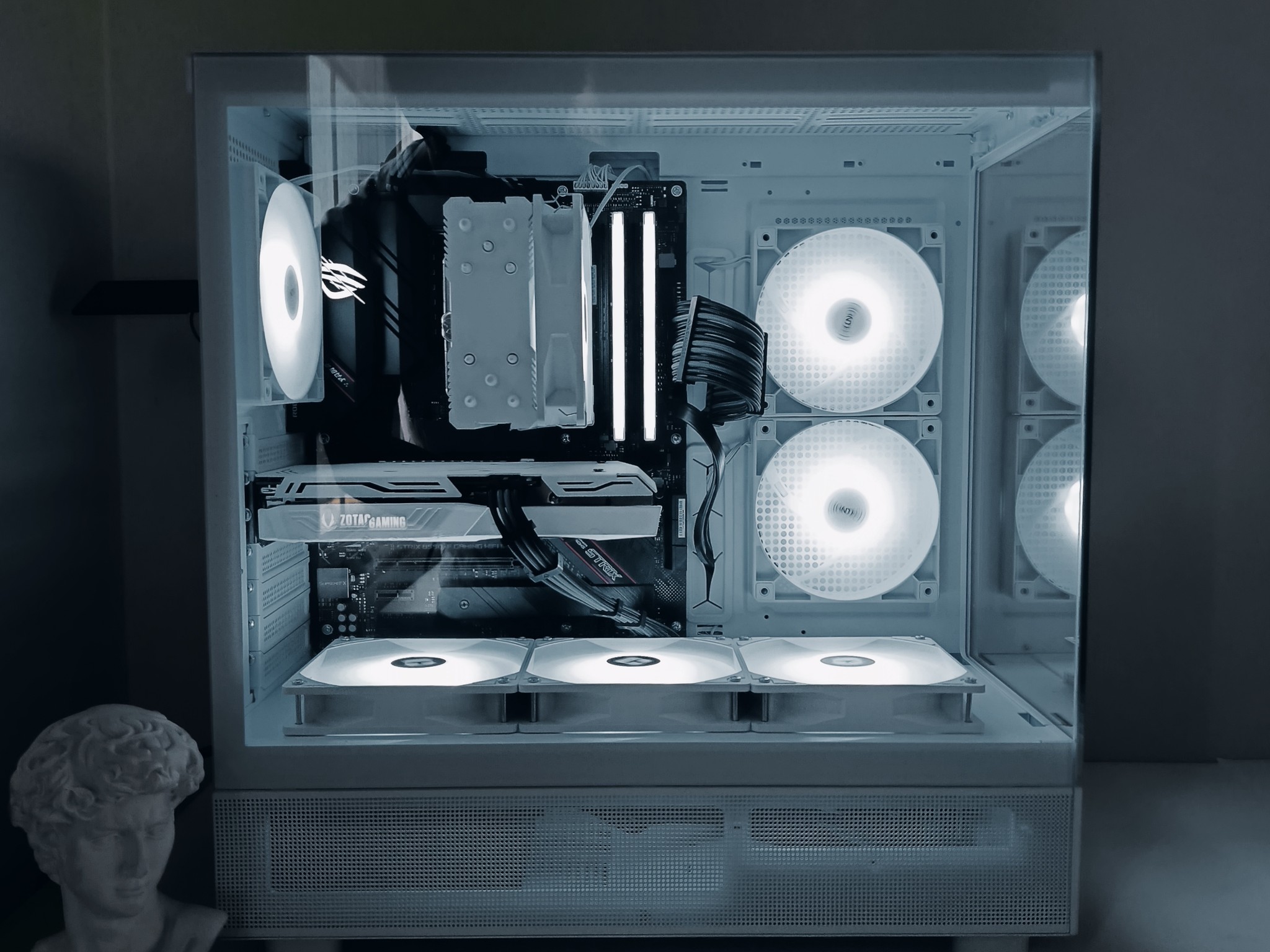 Custom White RGB Gaming Desktop PC – Ryzen 5 5600 + White RTX 3060 Ti