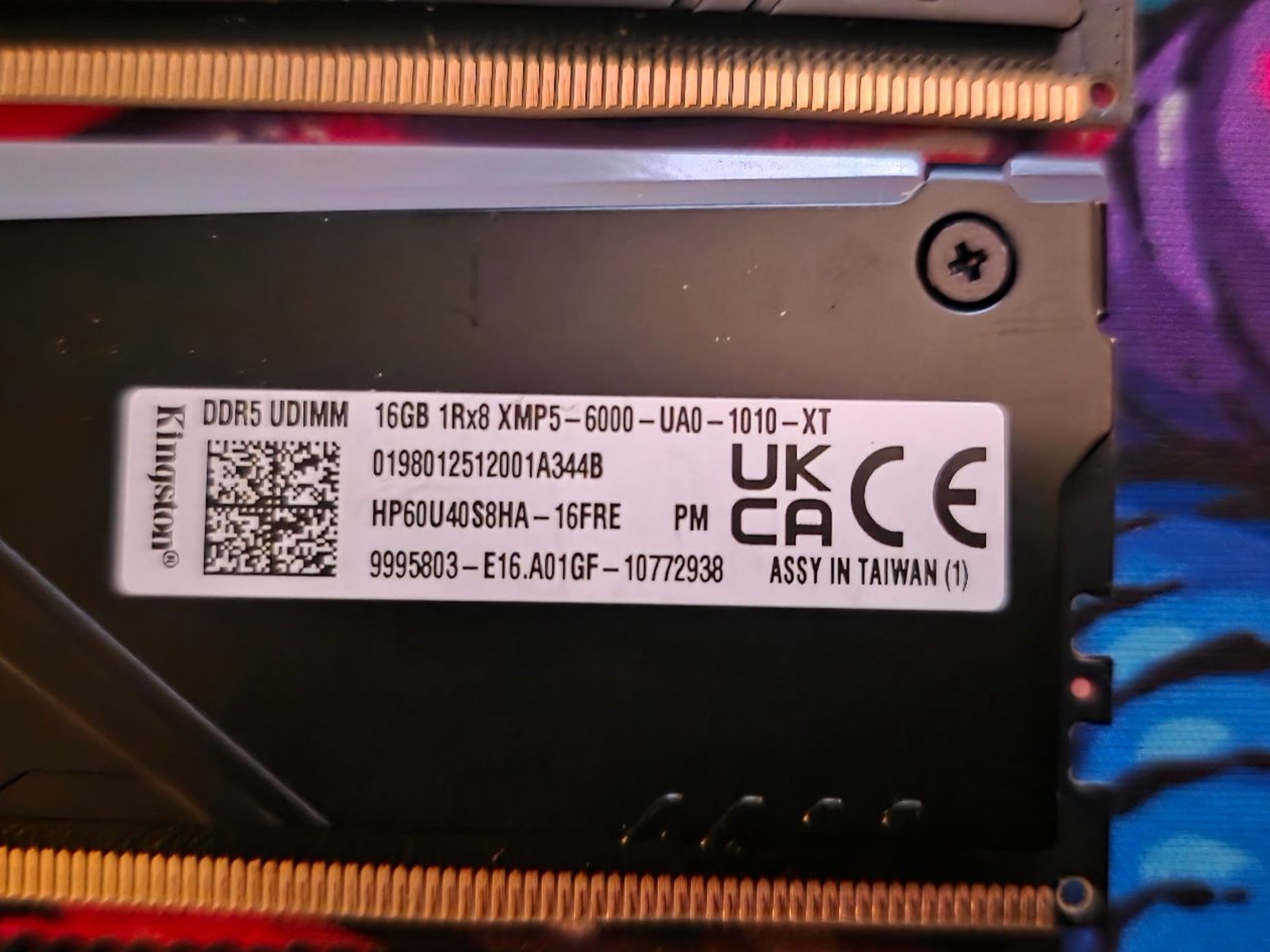 Kingston 32GB (2x16GB) DDR5-6000 CL40 RGB, AMD EXPO + Intel XMP 3.0, SK Hynix A-die
