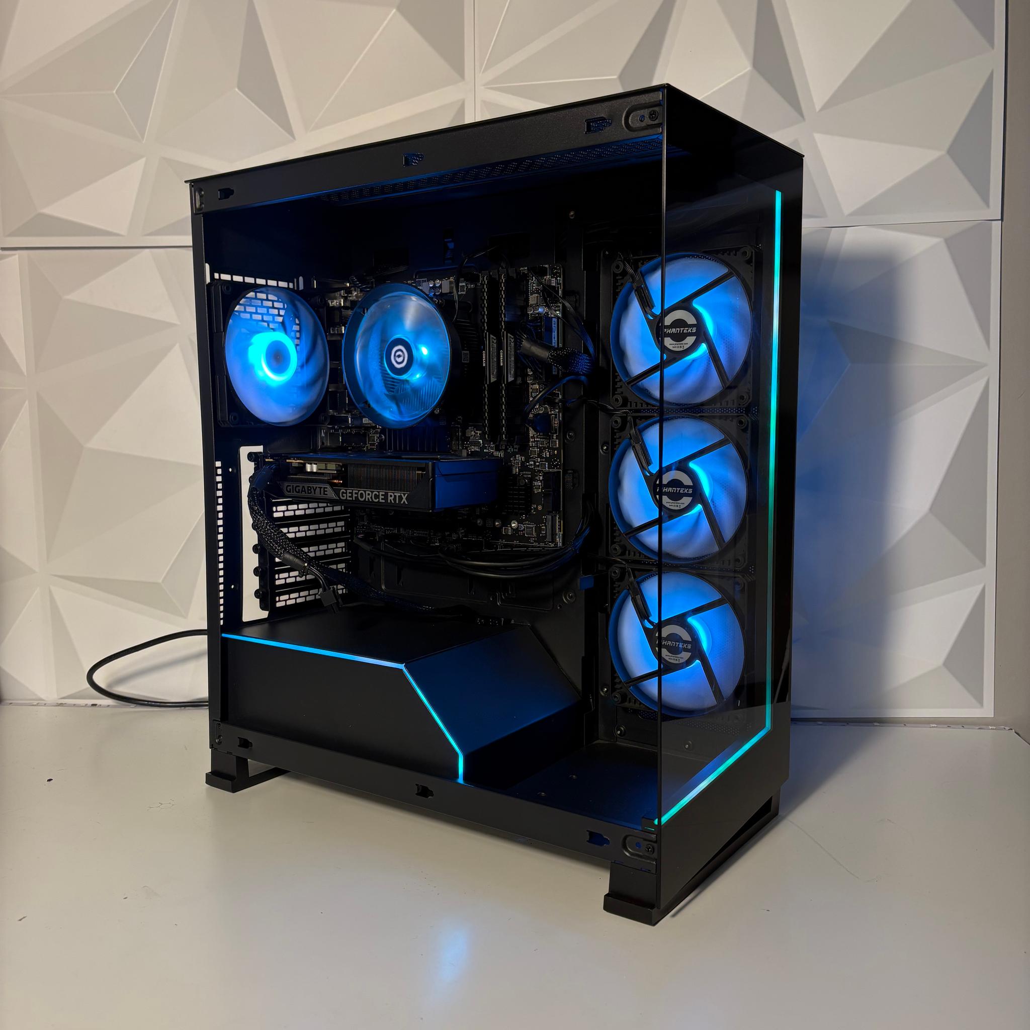 //Frost// Gaming PC - RTX 5060, Ryzen 5 5500, 32GB, 1TB - RGB, Wi-Fi, Bluetooth (By EXT PCs)