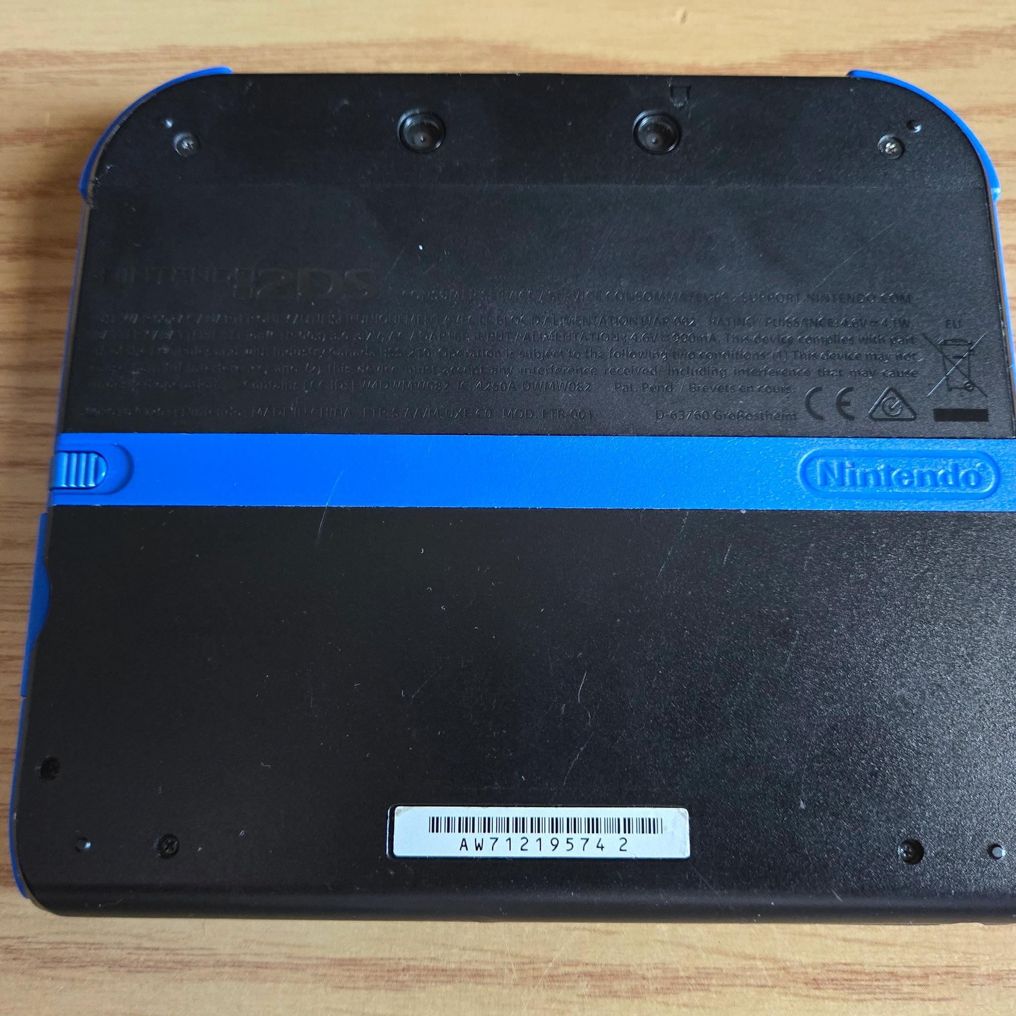 CUSTOM SELLER REFURBISHED Nintendo 2DS Black/Blue Handheld Console Special Multipack