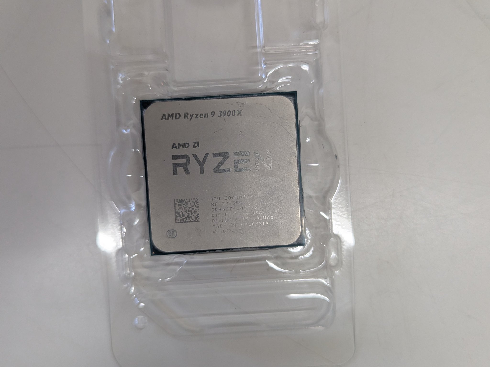 AMD Ryzen 9 3900X