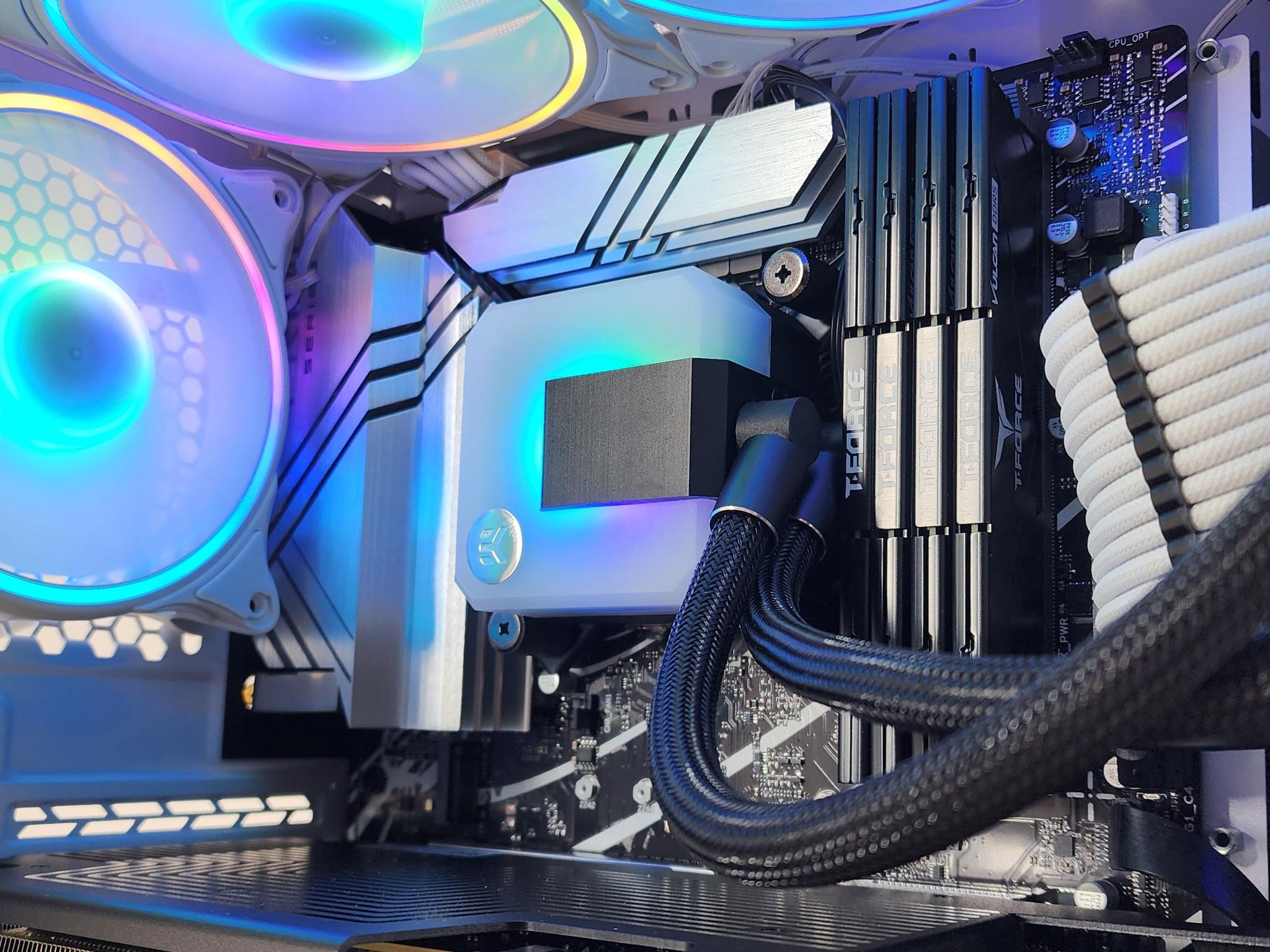 Gaming PC i5-14600K 32GB RAM 1TB SSD RX 9070 16GB Windows 11 Computer