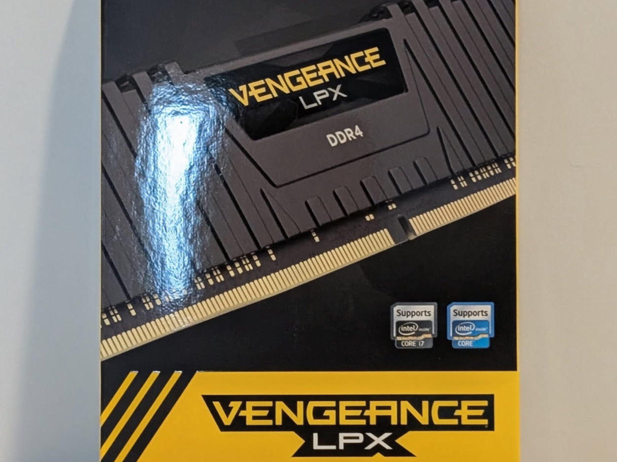 CORSAIR VENGEANCE LPX DDR4 RAM 32GB (2x16GB) 3200MHz CL16-20-20-38 1.35V Intel AMD Memory