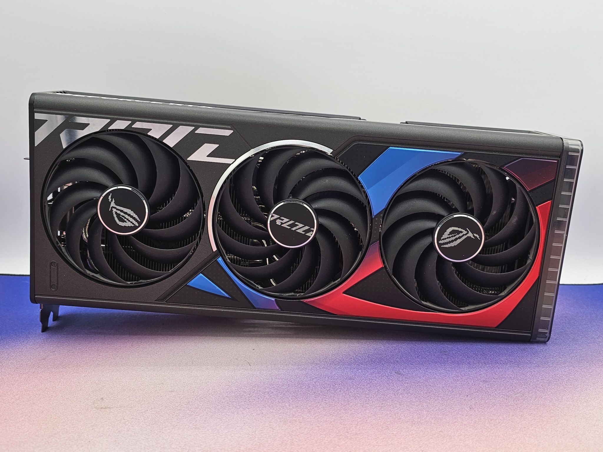 Asus ROG Strix RTX 4070Ti Super