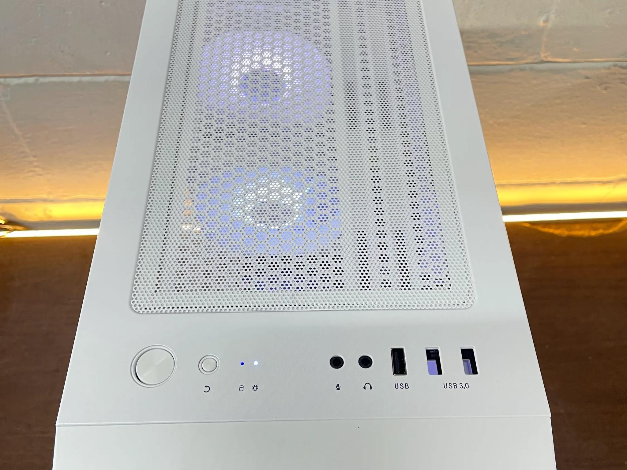 Frosty Gaming PC | Intel i7 / AMD RX580 / 8GB / 1.1TB Win 11 Pro + Wi-Fi