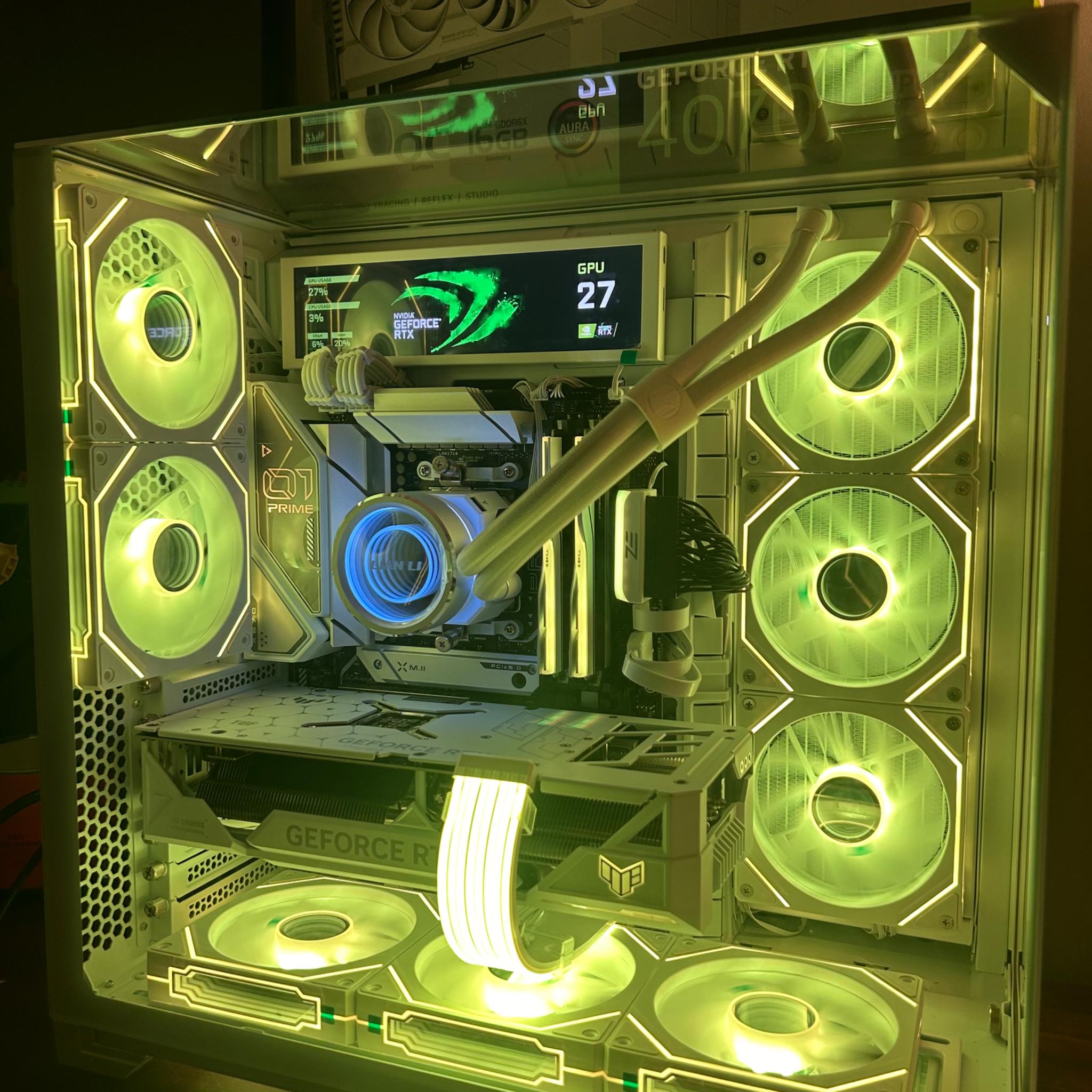 * 		4070 ti super, 7900x, 32GB ram, 2TB Nvme, lian li all white pc build