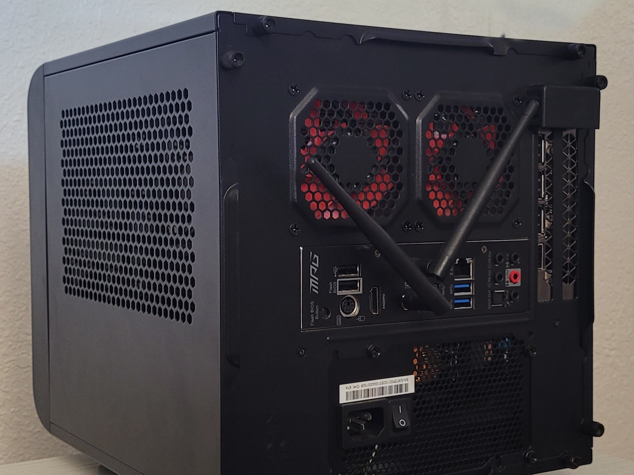 Mini-ITX build [black night]