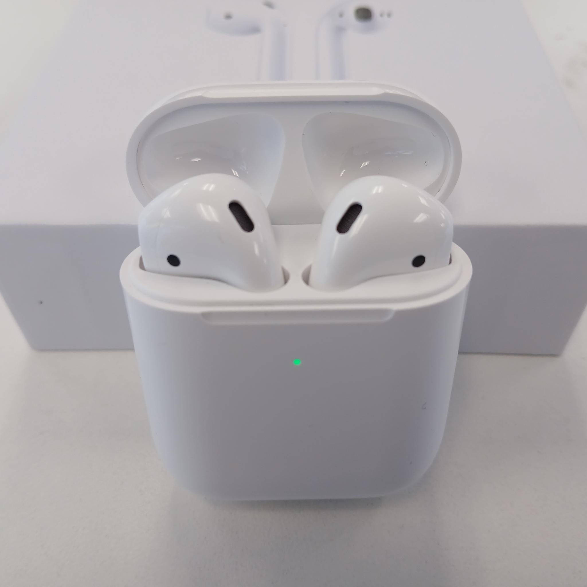 Airpods original packaging, charger and manual