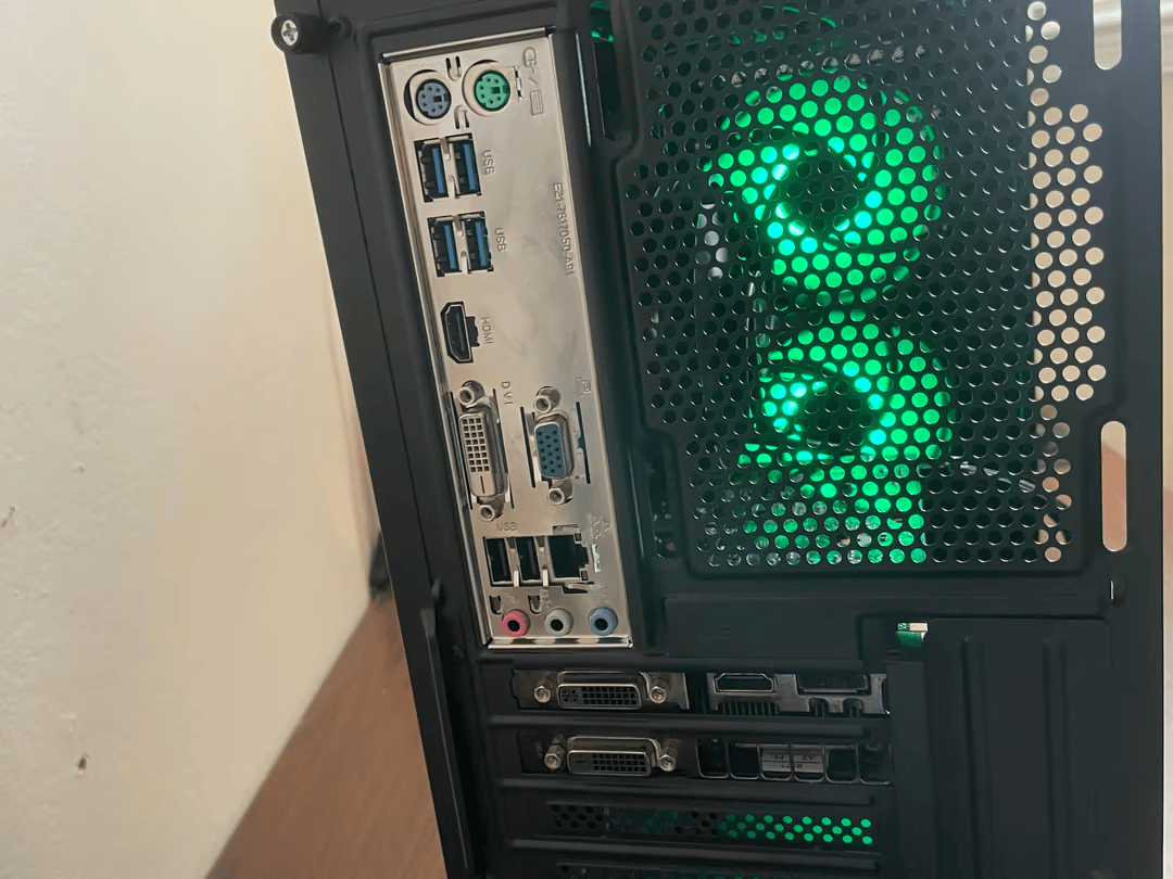 Black/Gray RGB Gaming PC - i5-4590, GTX 960