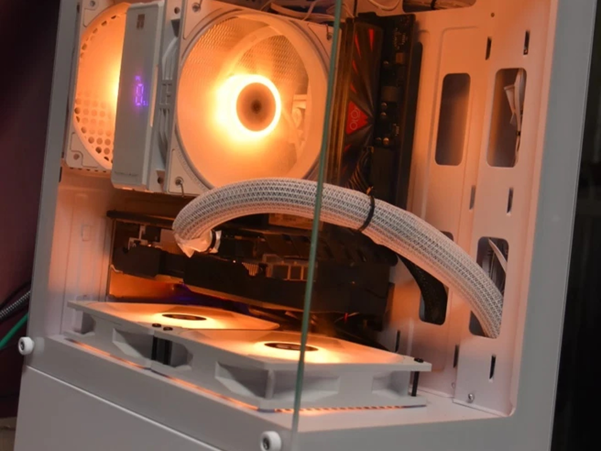 Gaming PC RYZEN 5 5500 ram 16GB GPU RX 6600M8gb Storager 512 Gb nvme 500 HHD