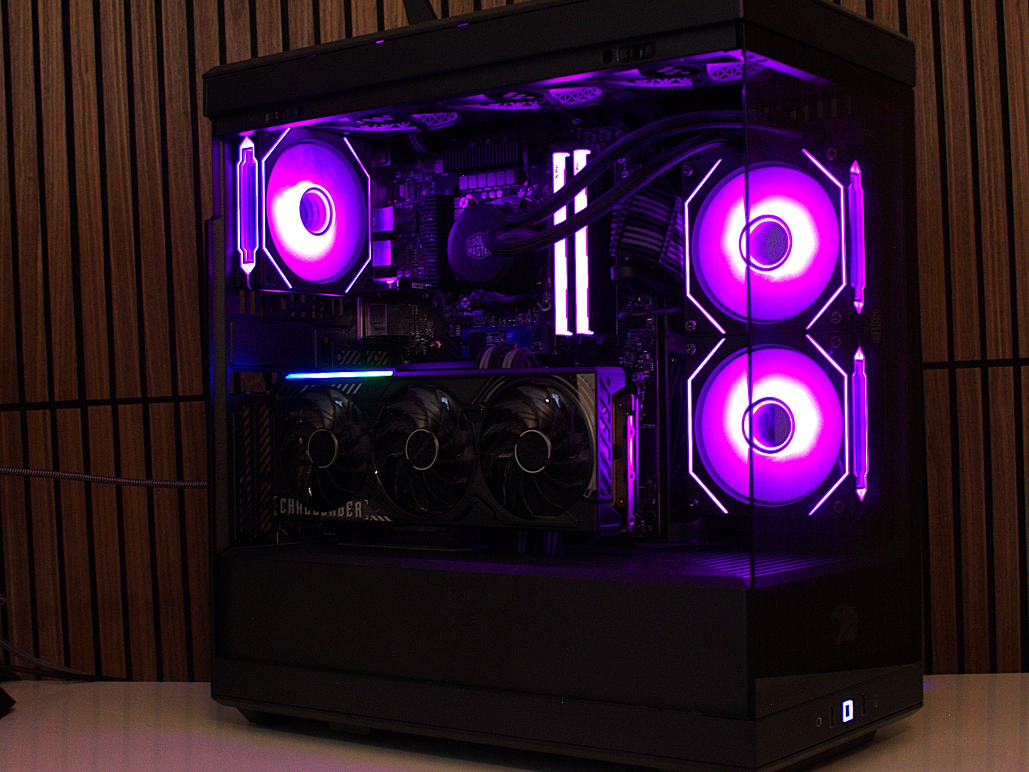 💻 RX 9070 16GB Gaming PC 💻| i7 14700f | DDR5 | 32GB RAM | WiFi/BT | Windows 11 HYTE Y40