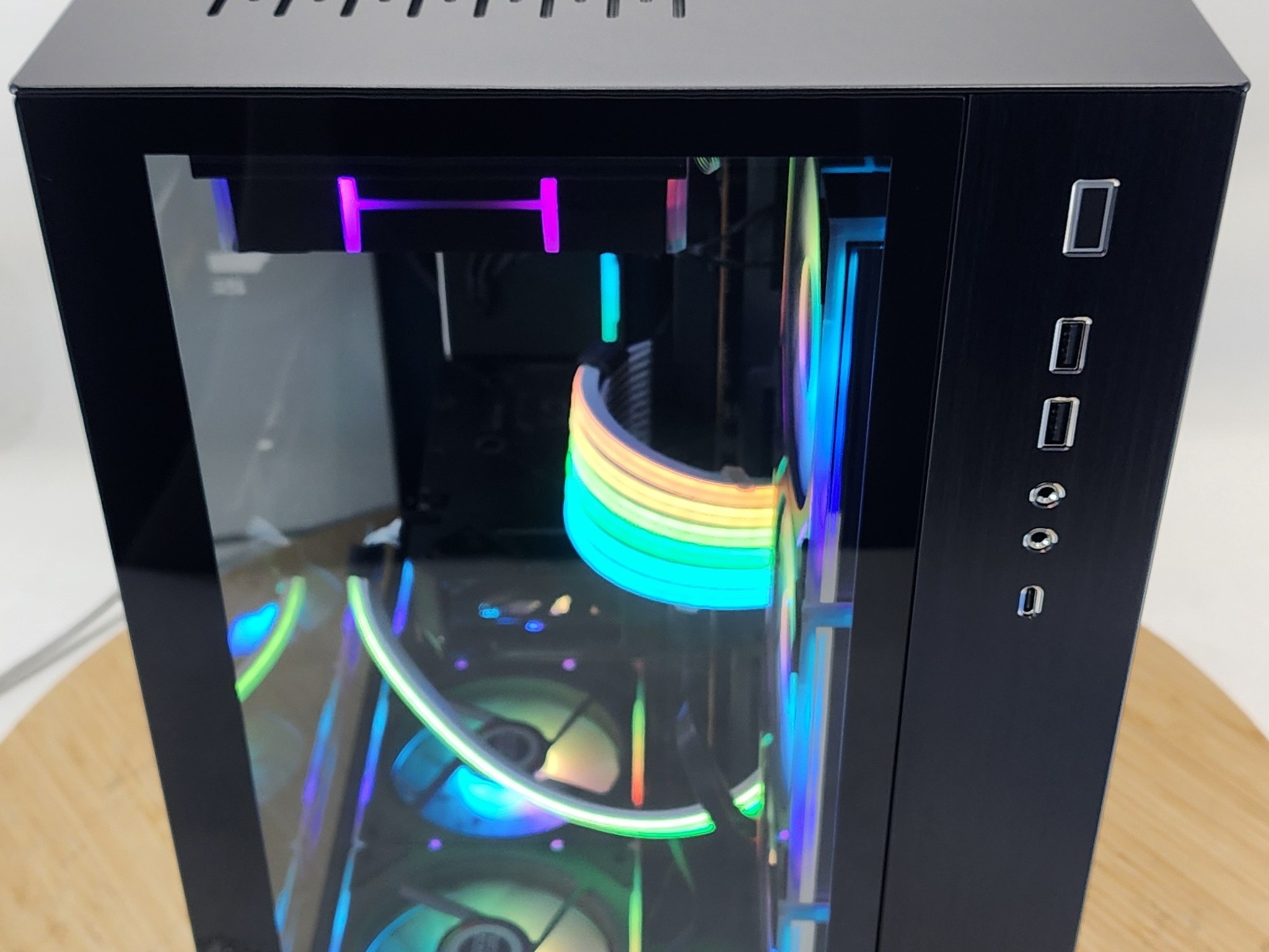 Gaming PC Ryzen 7 7800X3D 16GB RAM 1TB SSD RTX 4060 Ti 16GB Windows 11 Computer