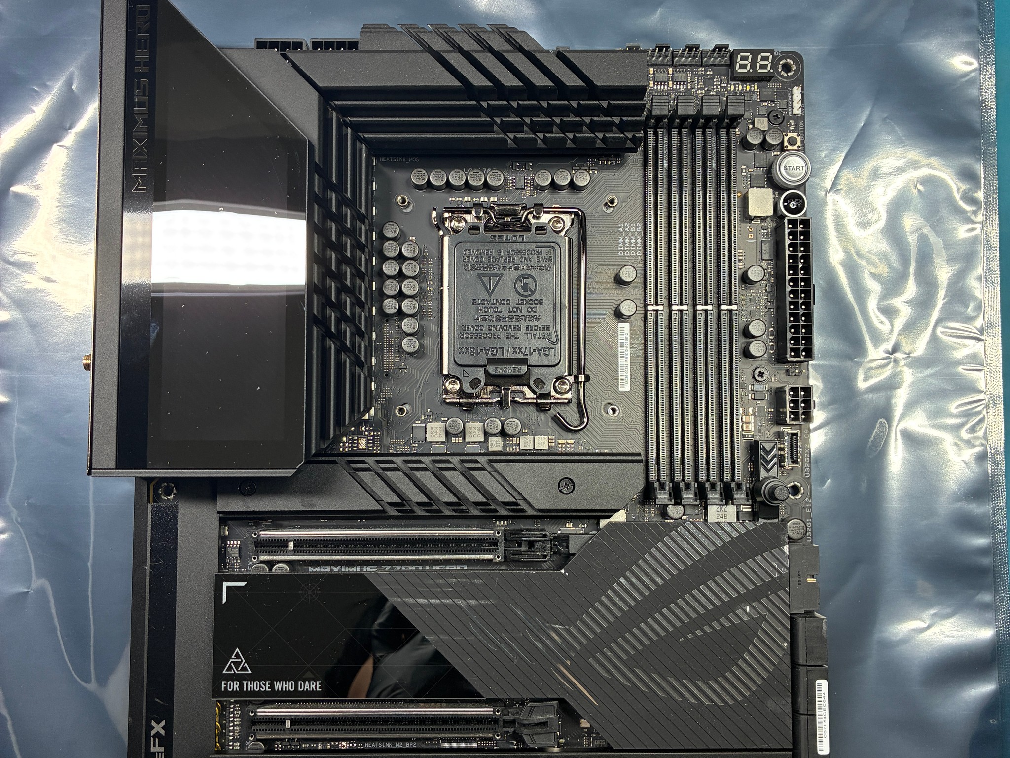 Asus ROG MAXIMUS Z790 HERO (Motherboard)