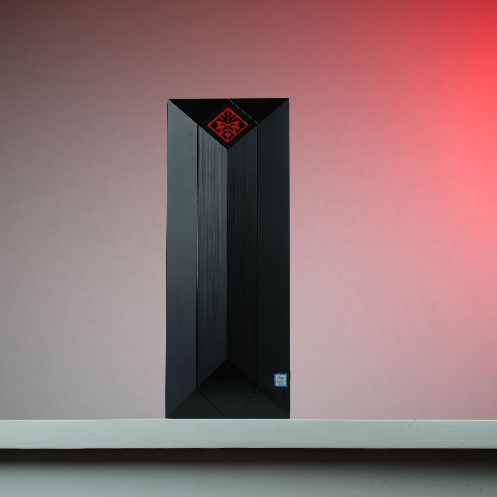 “OMNFORM REDv2” RTX 2070 Super Intel Core i7 9700K 16GB 1TB Windows 11 Pro Gaming PC