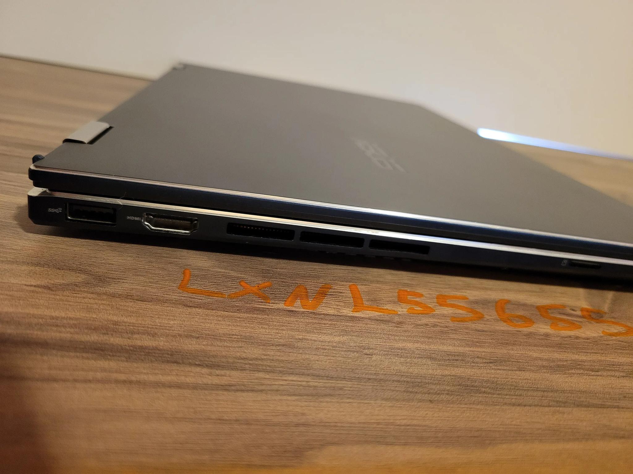 Asus ZenBook Touchscreen Laptop 15"- 512GB - i7 12th Gen - 16Gb ram