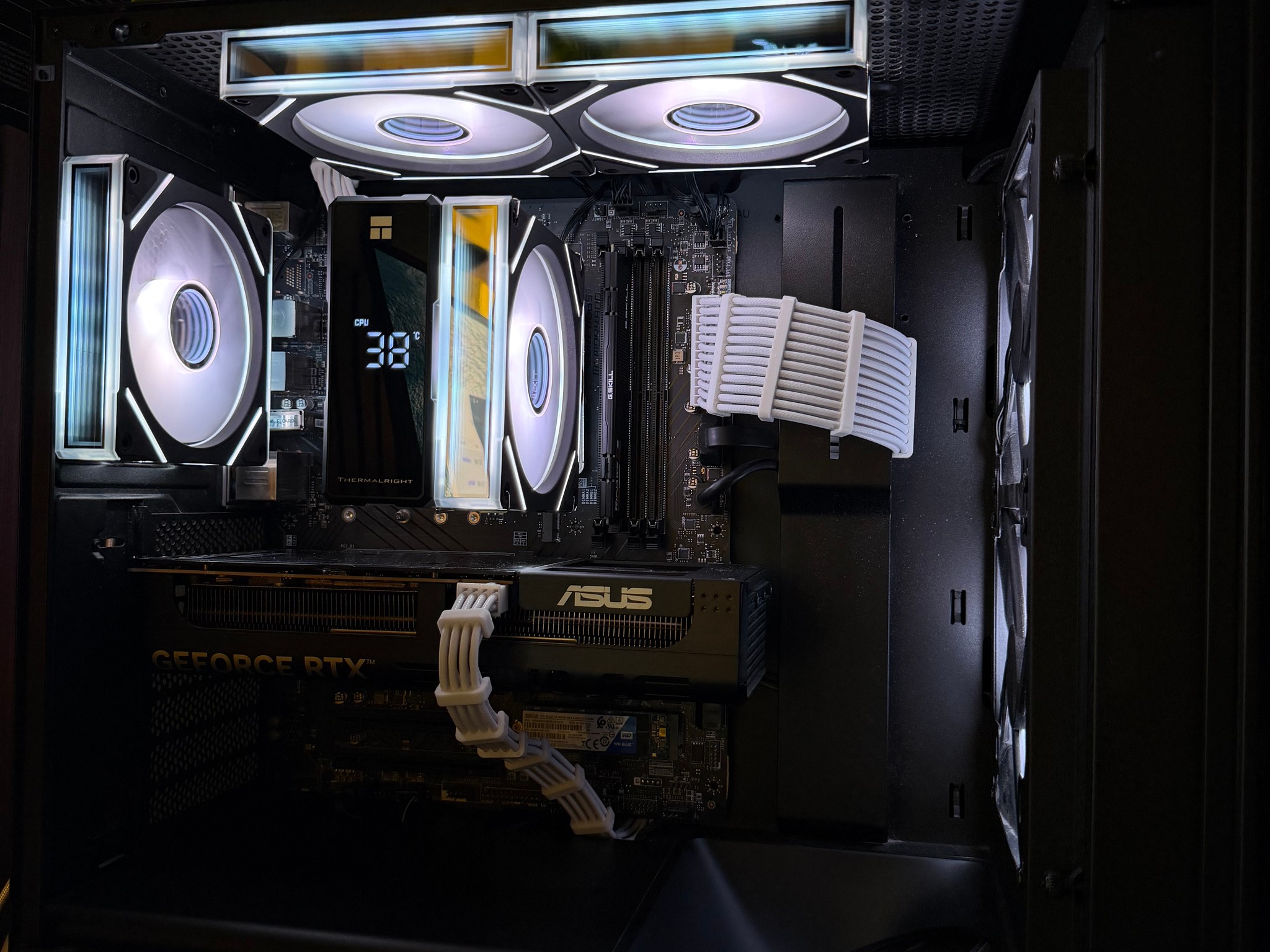 GeForce RTX 5060 Custom Gaming PC - Core i5-14400F, 16GB RAM, 1TB SSD