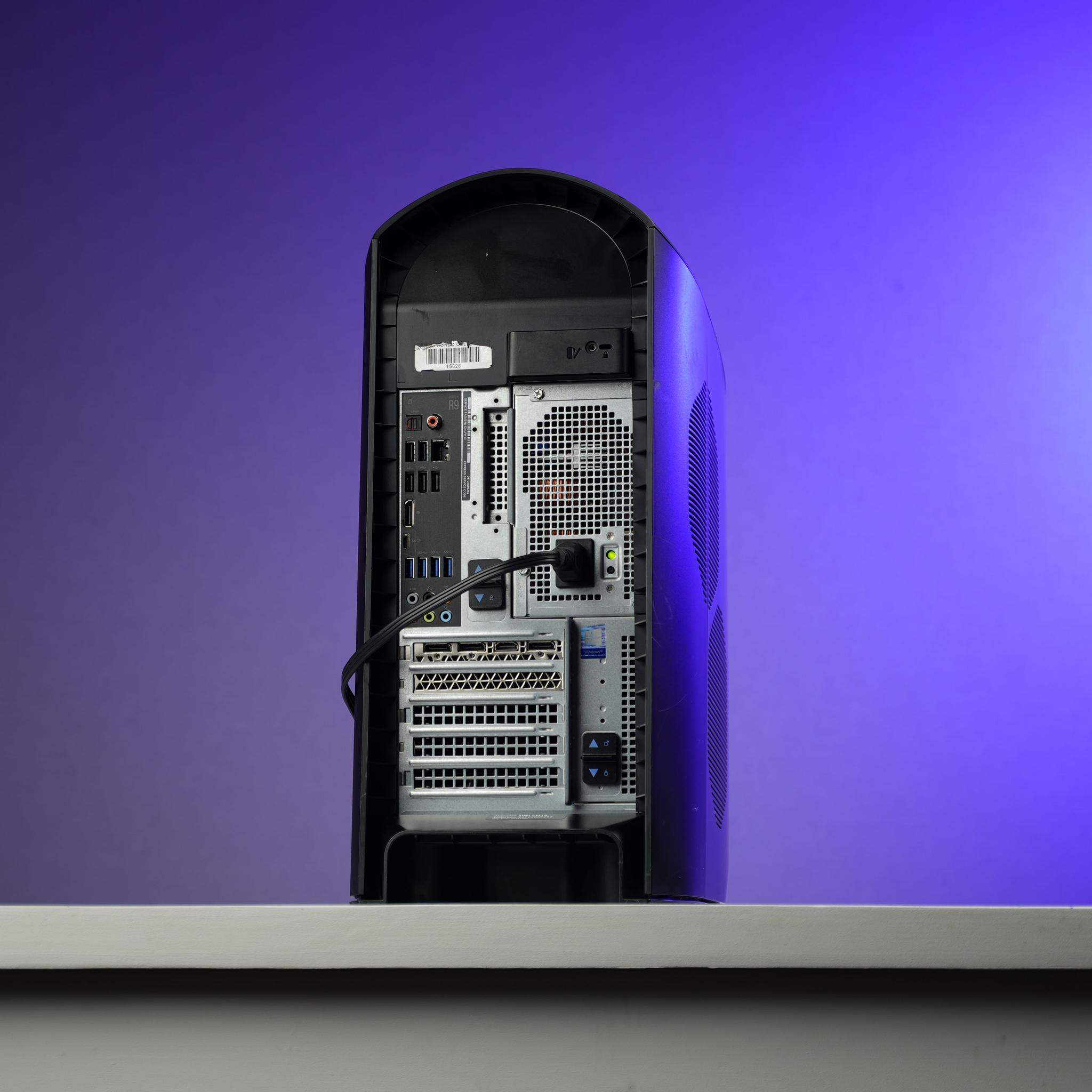 \ AF-06 / RTX 2080 Super Intel Core i7 9700k 32GB 1TB Windows 11 Gaming PC Powerhouse