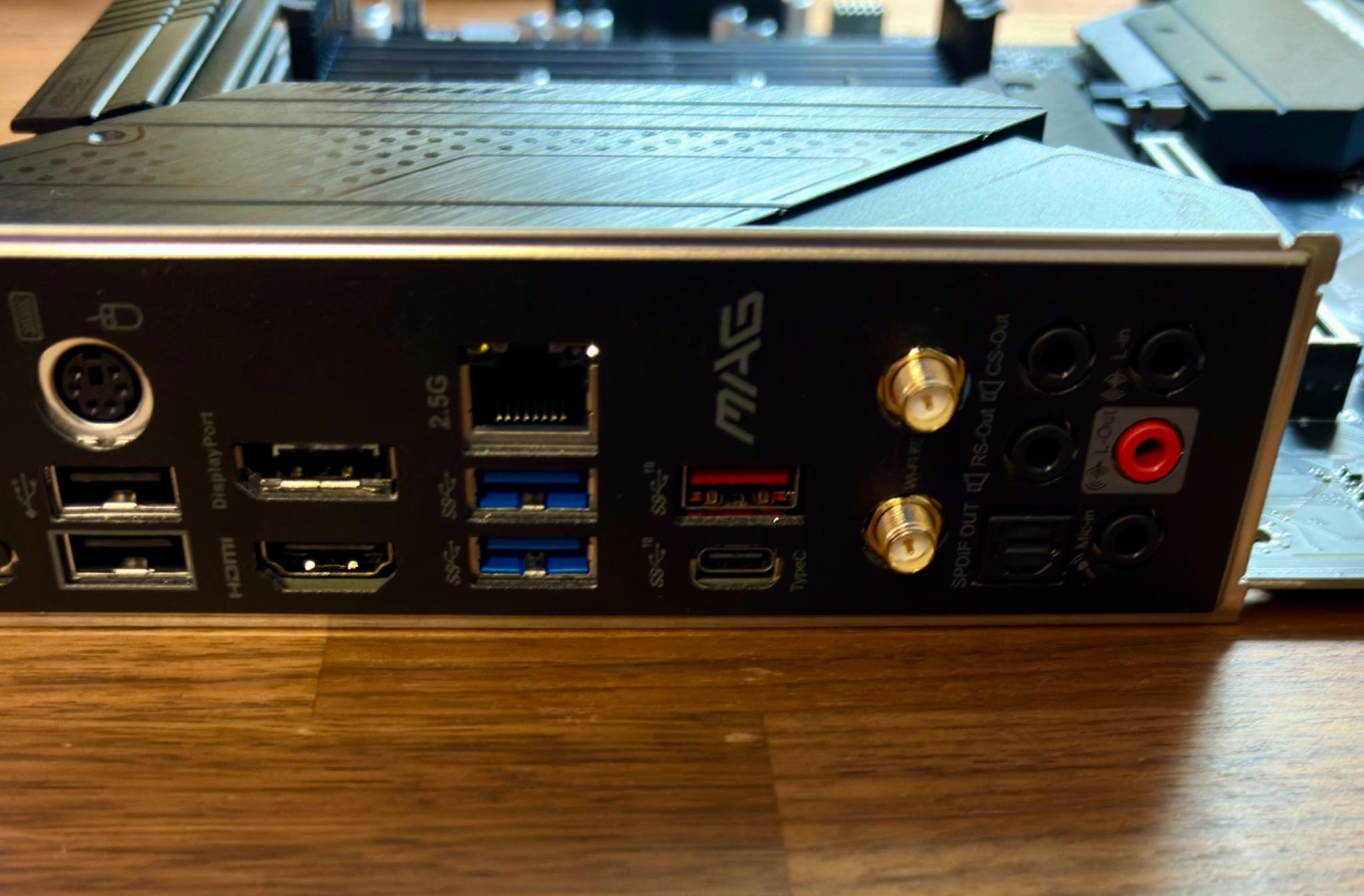 MSI MAG B550 TOMAHAWK MAX WIFI