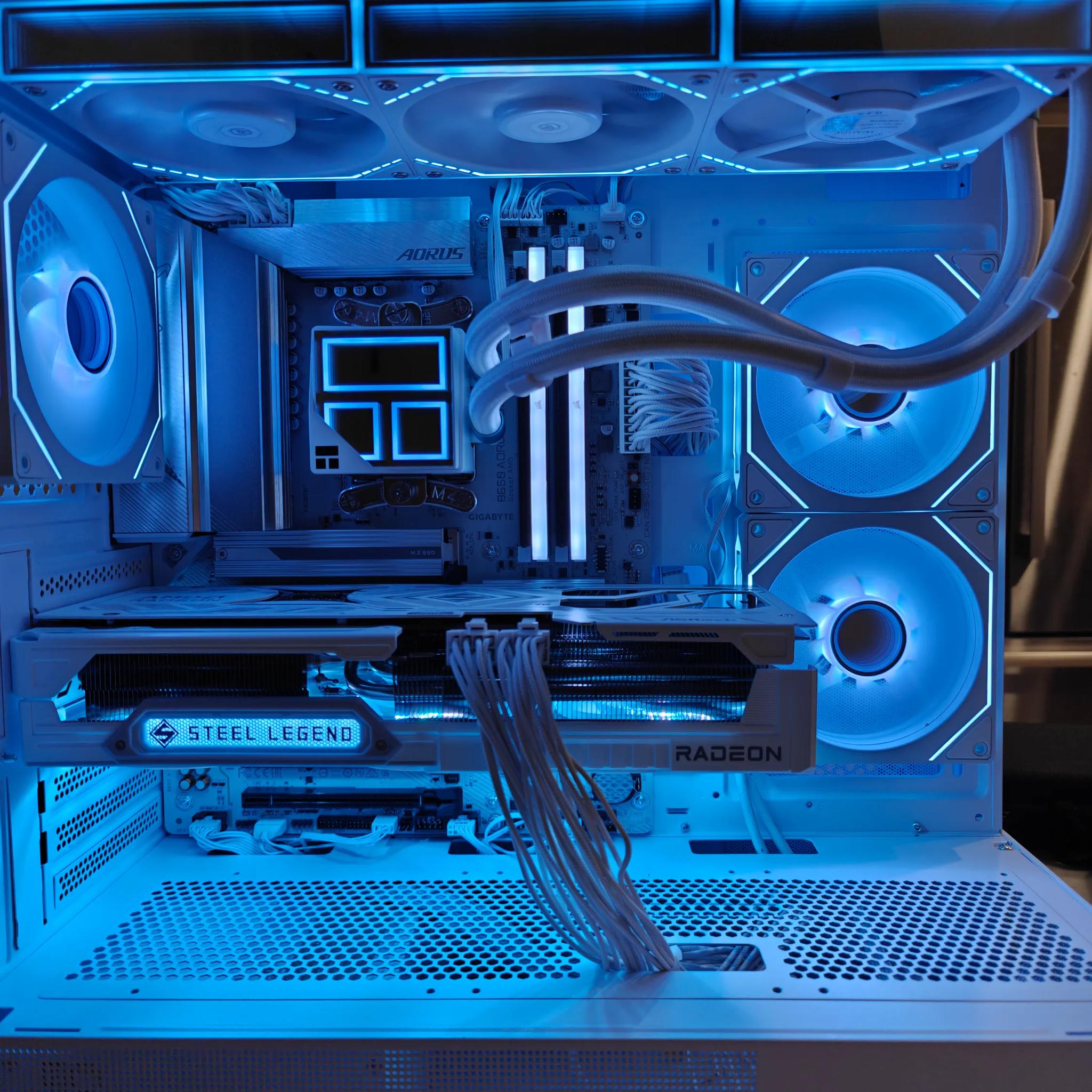4K - 1440P - AMD Radeon RX 9070 XT - AMD Ryzen 7 9700X - 32GB DDR5 6000 RAM - 2TB SSD - White PC