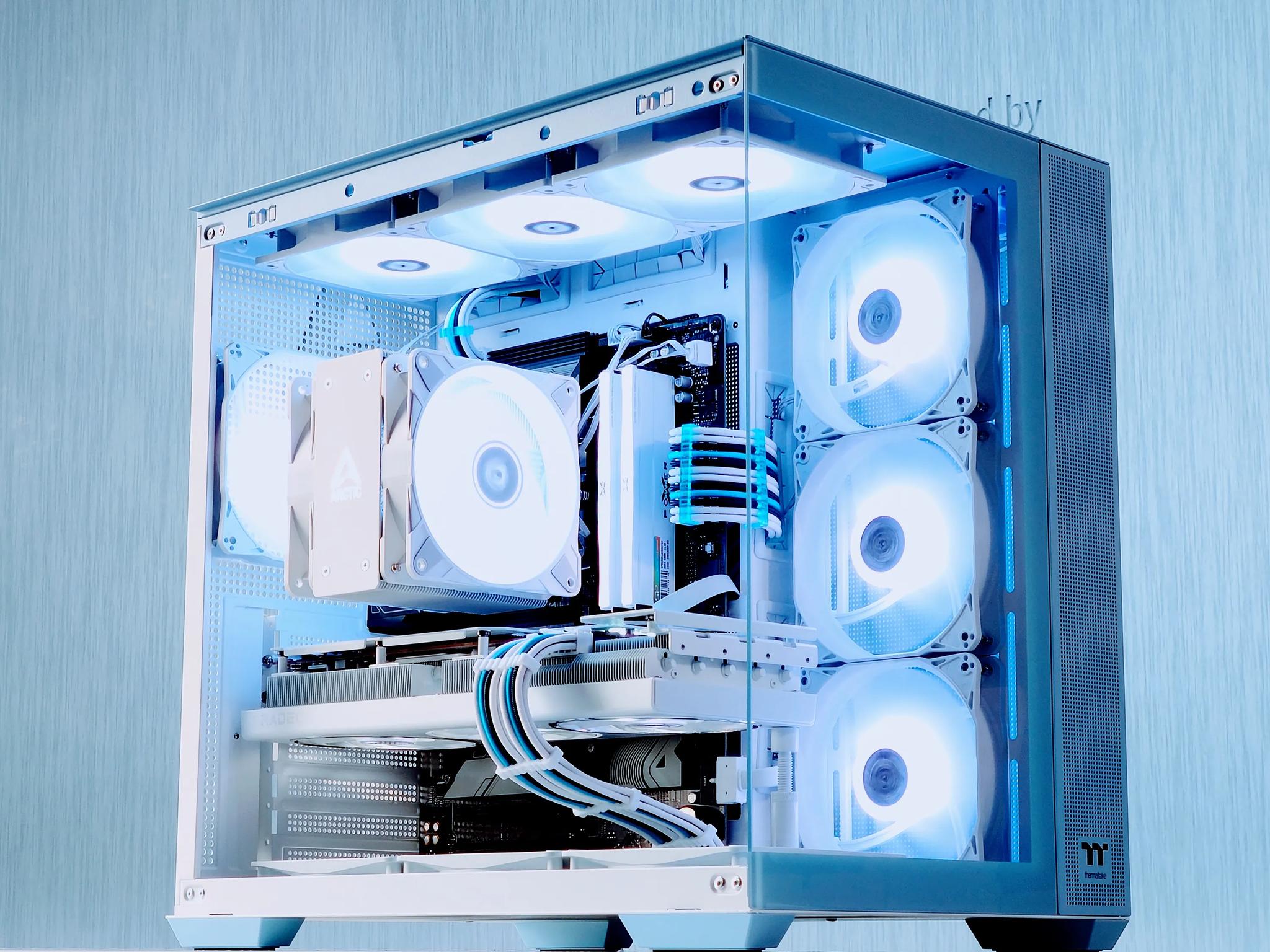 🌬️🧊🐧🥶Iceberg Gaming PC🧊AMD RX 7800 XT 16GB❄️AMD Ryzen 5 7500F❄️32GB DDR5❄️ 1TB