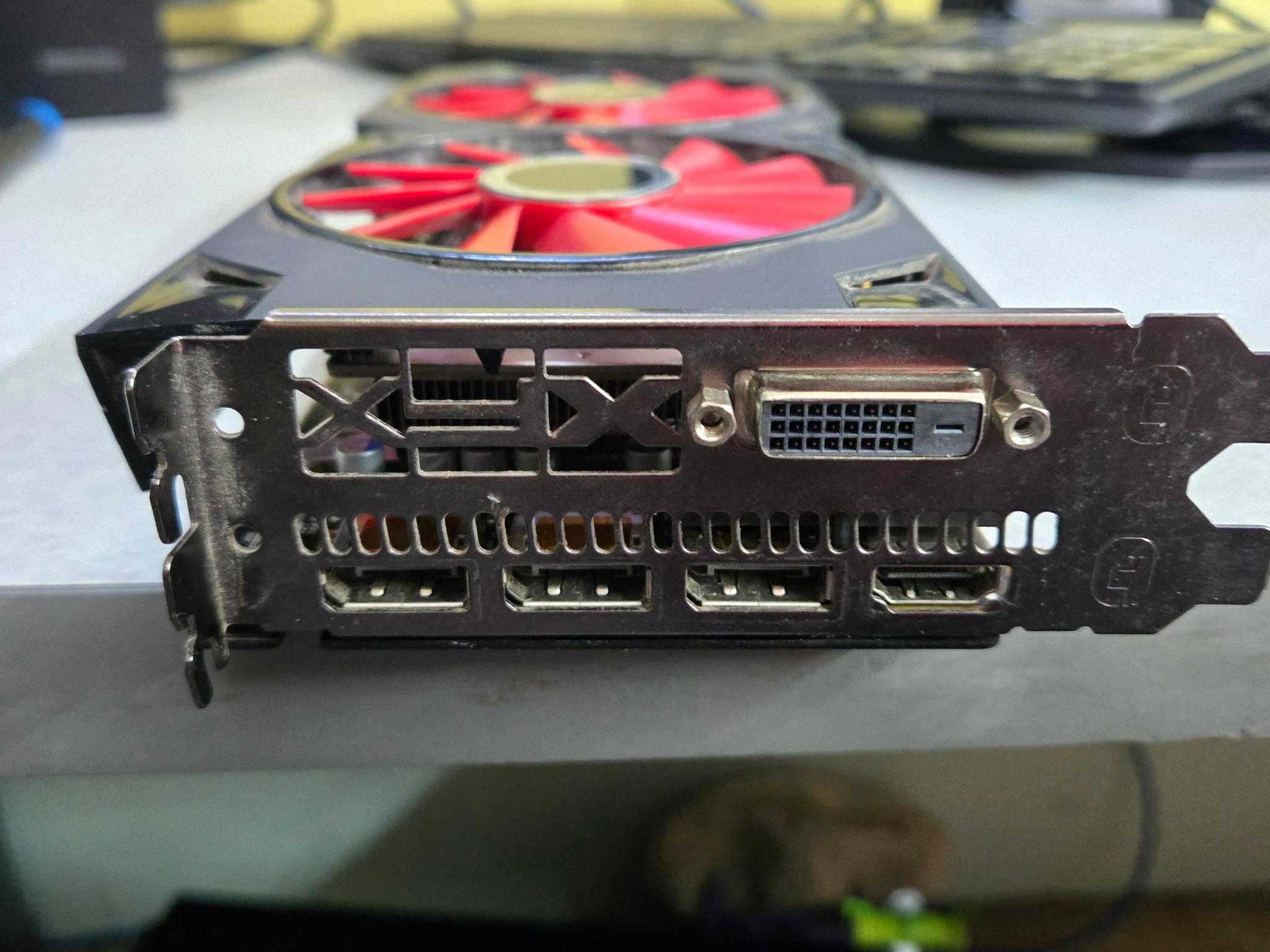PARTS ONLY! RX 570 8GB and Quadro K4200 4GB
