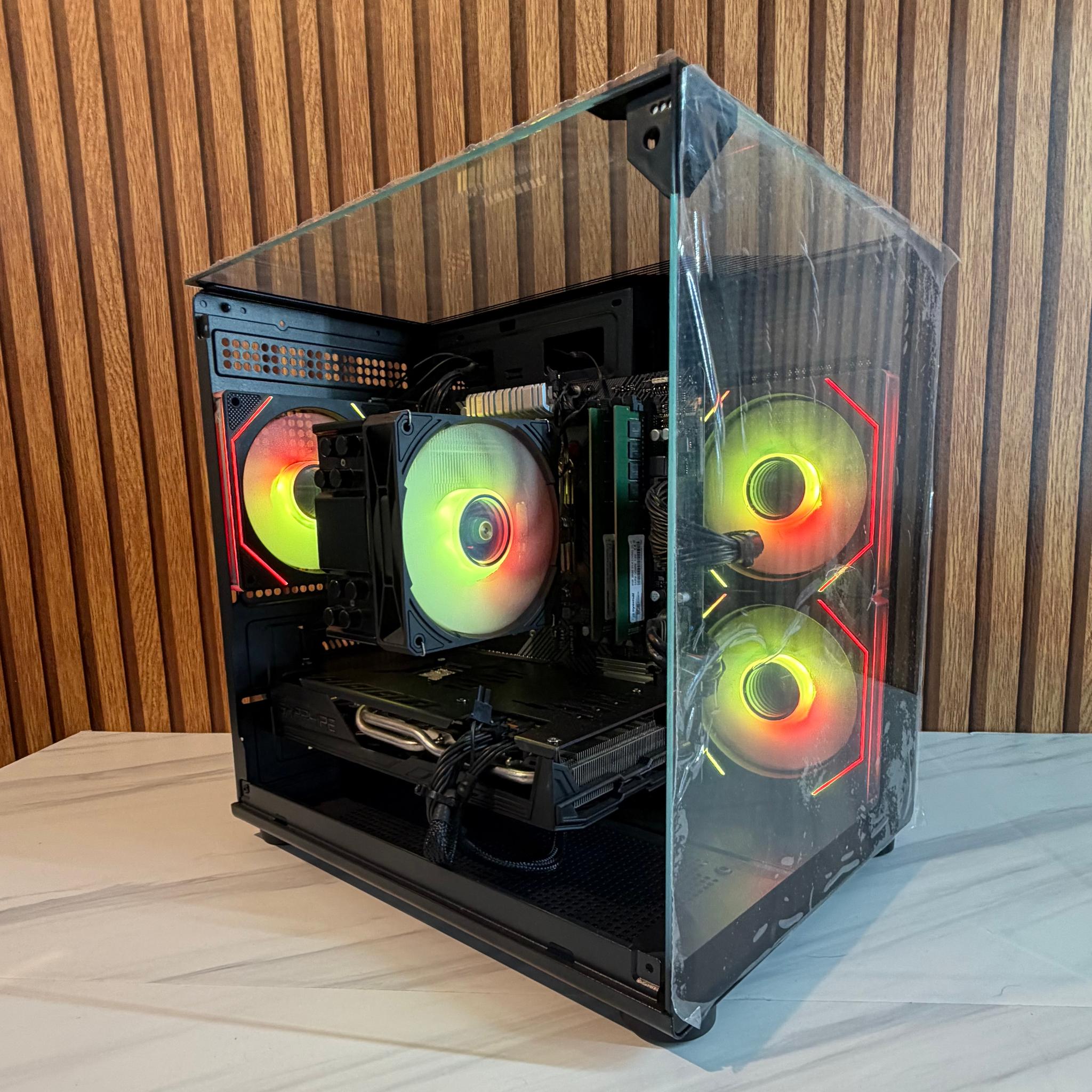 RX 5700XT | RYZEN 5 3600 | 16GB DDR4 | 500GB SSD