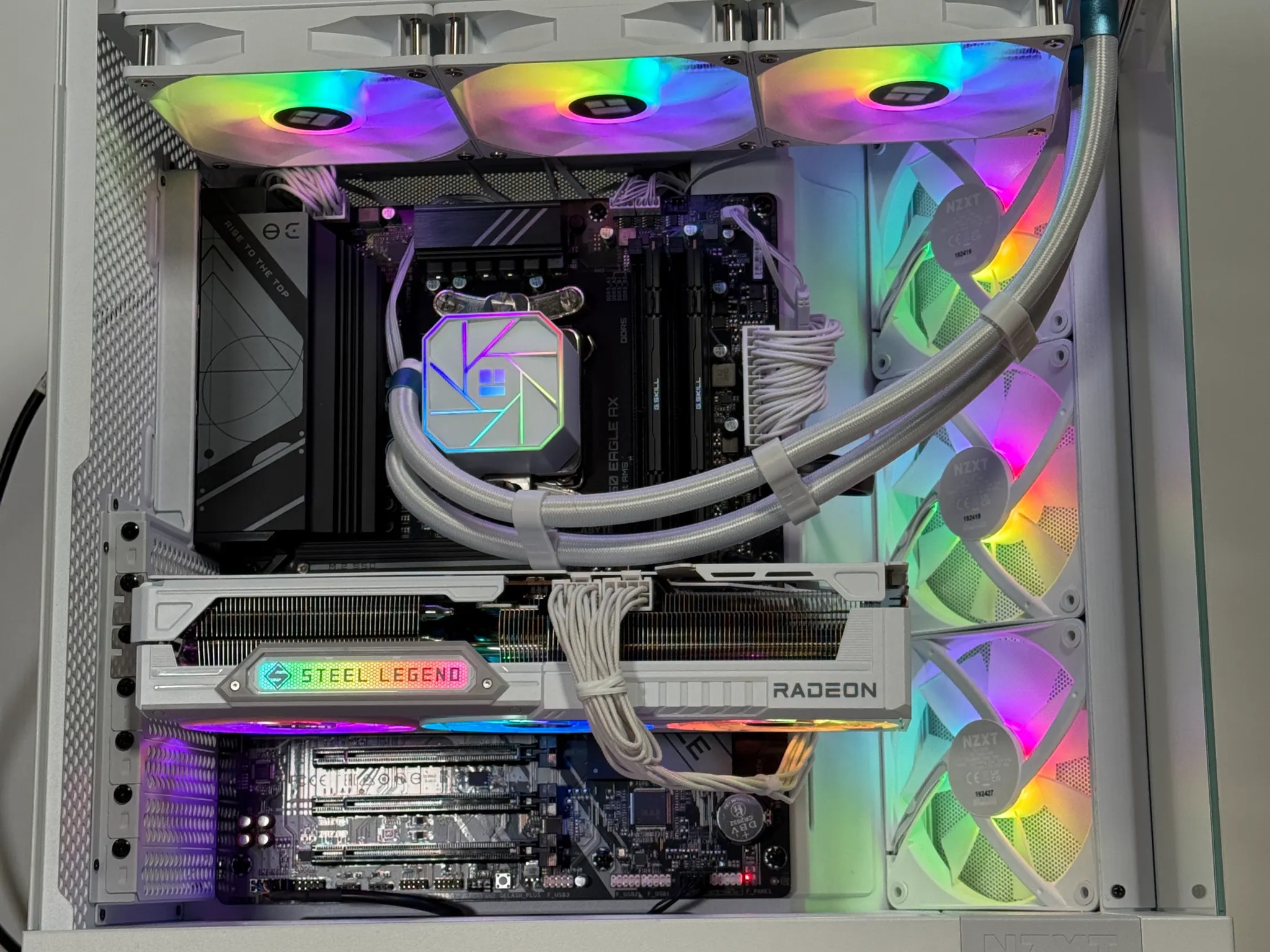 RX 9070XT STEEL LEGEND Ryzen 7 7800x3d Gaming PC