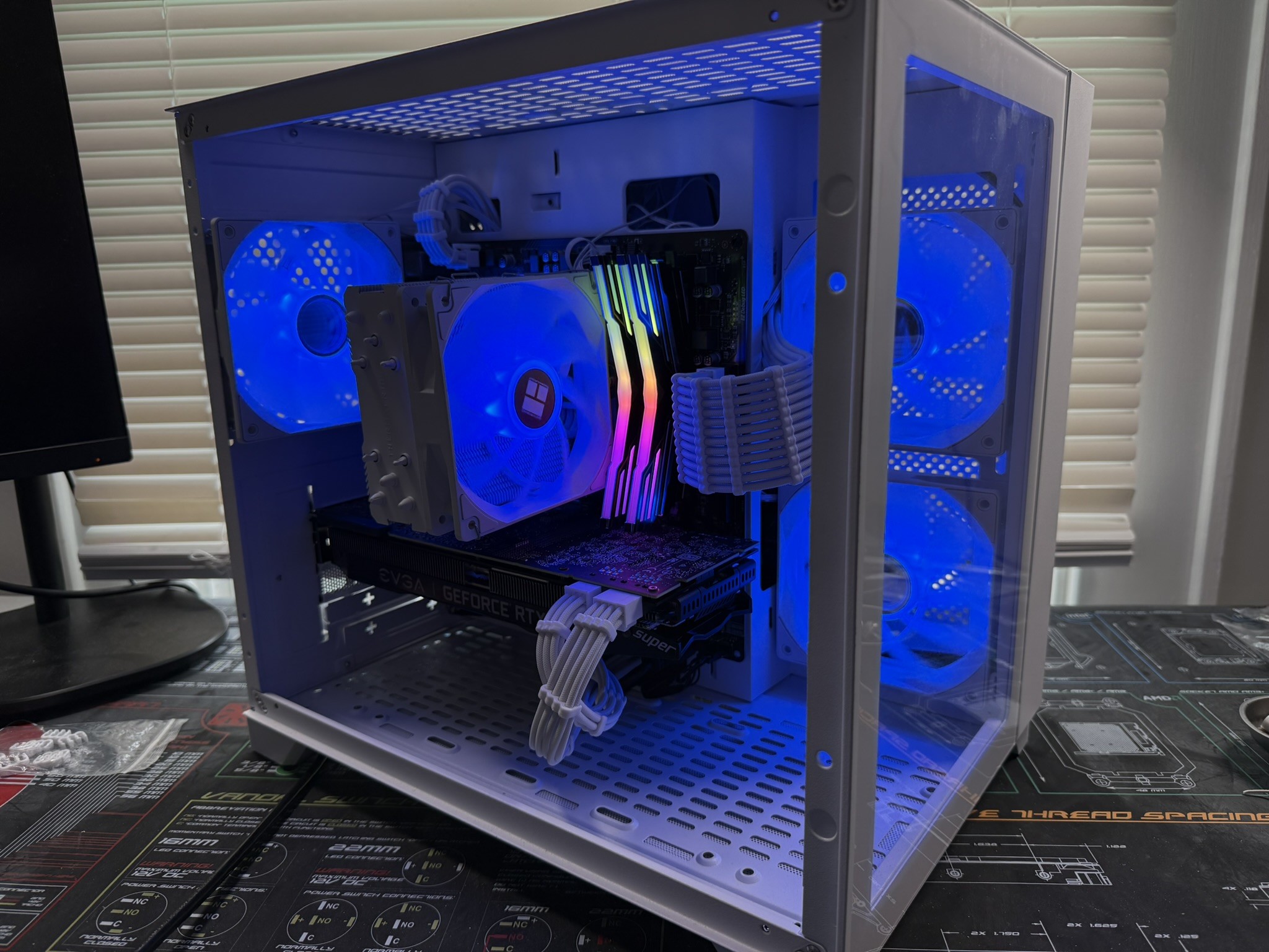 🌨️White Gaming PC | RYZEN 5 3600 | RTX 2070 Super | 16GB RAM | 1TB M.2🌨️